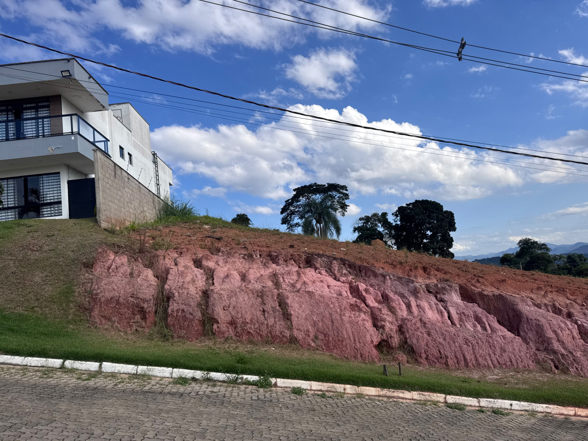 Salvaterra: Terreno de 513m² com bons usos., foto 2