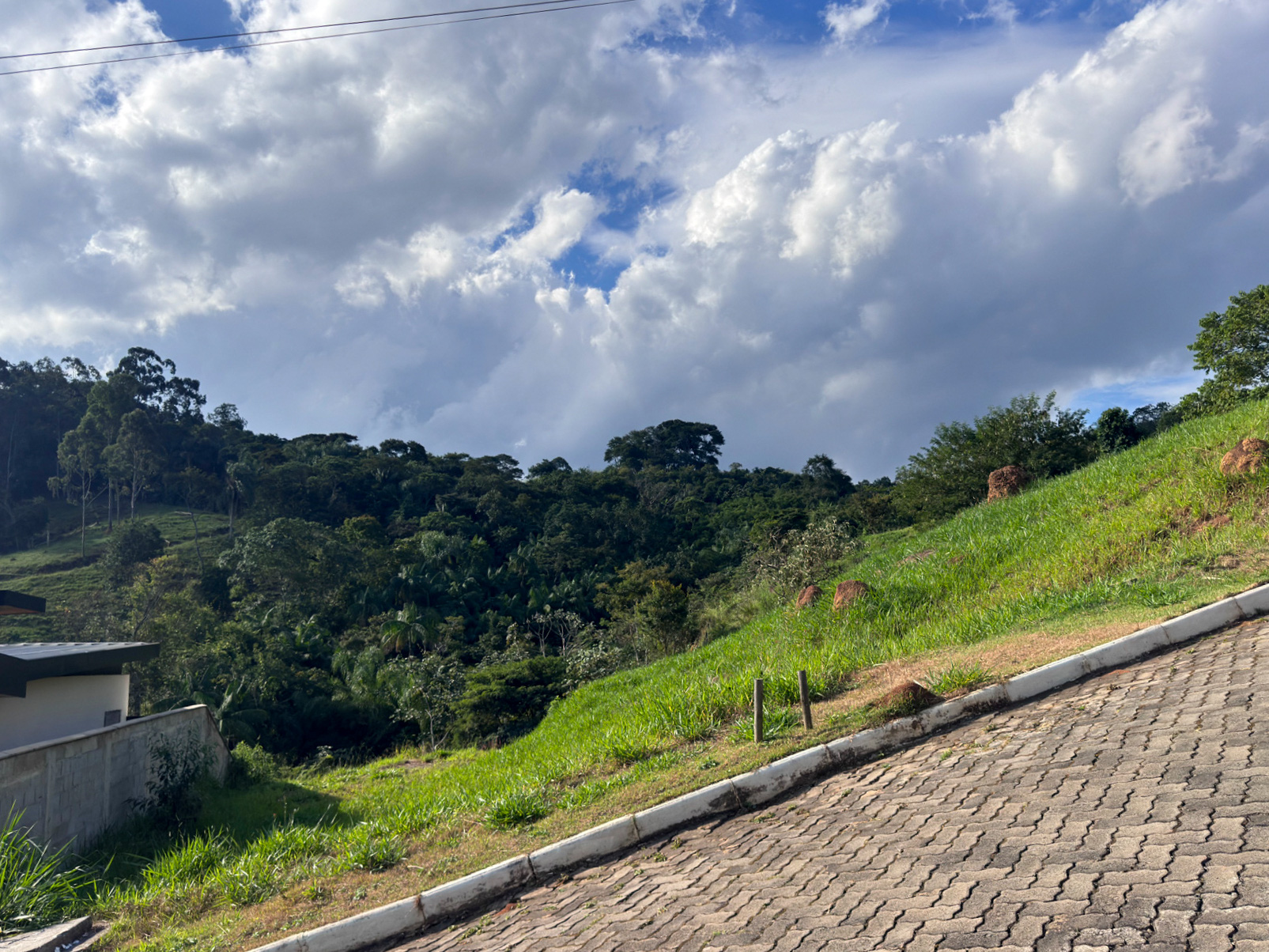 Salvaterra: Lote em declive, 564m² para seu projeto., foto 1