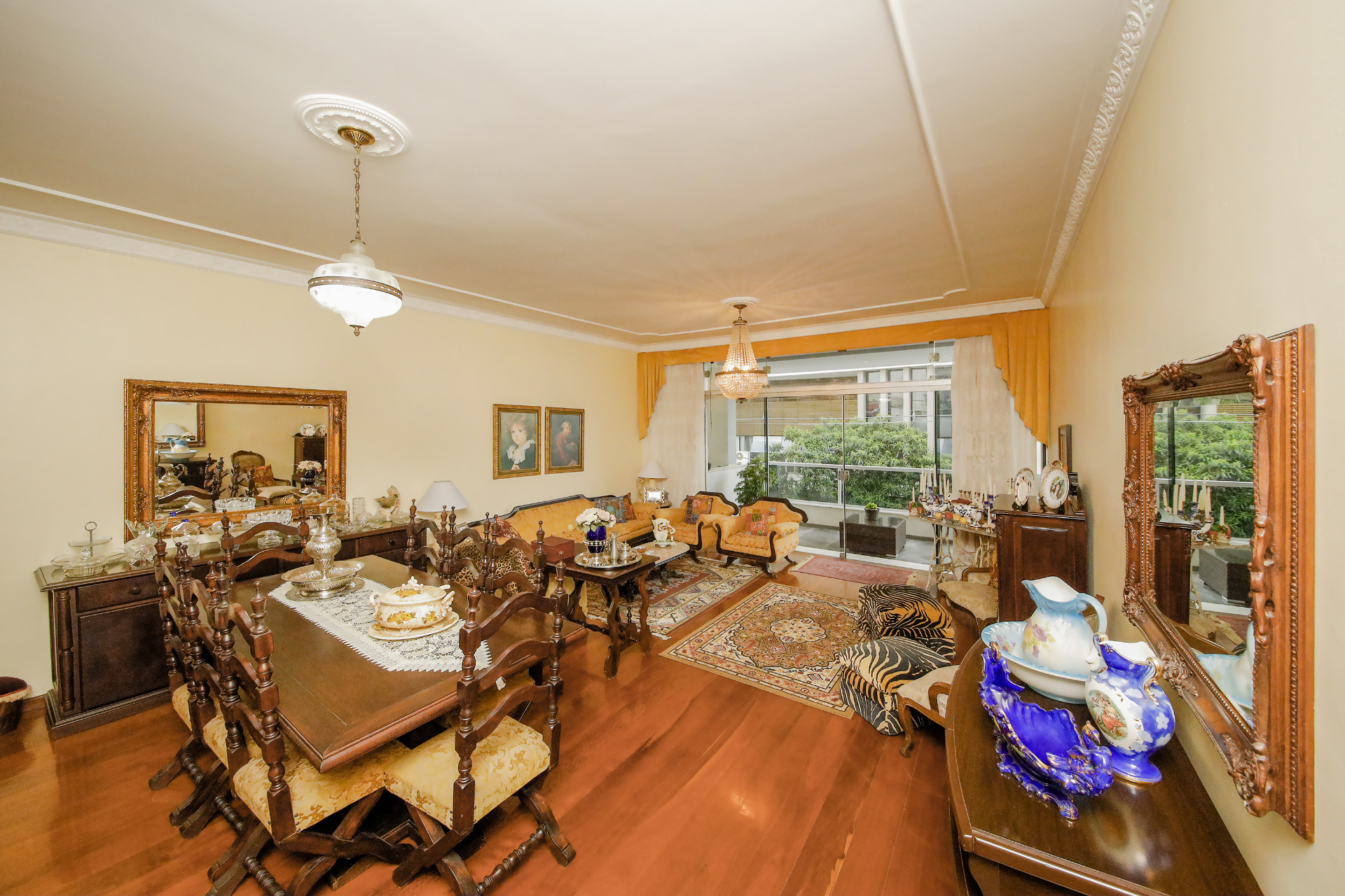 Granbery: 4 quartos, 260m². Varanda espaçosa., foto 1
