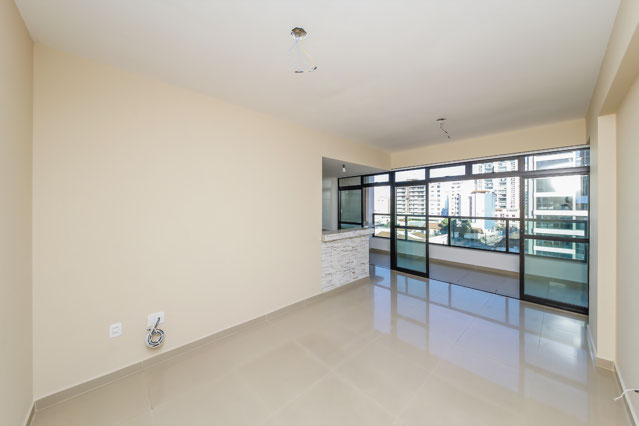 Apartamento com varanda gourmet e vista aberta próximo ao Centro para venda