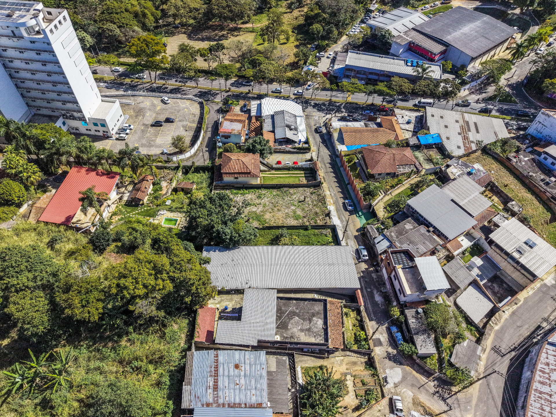 Teixeiras: terreno plano, 300m². Pronto pra construir., foto 7