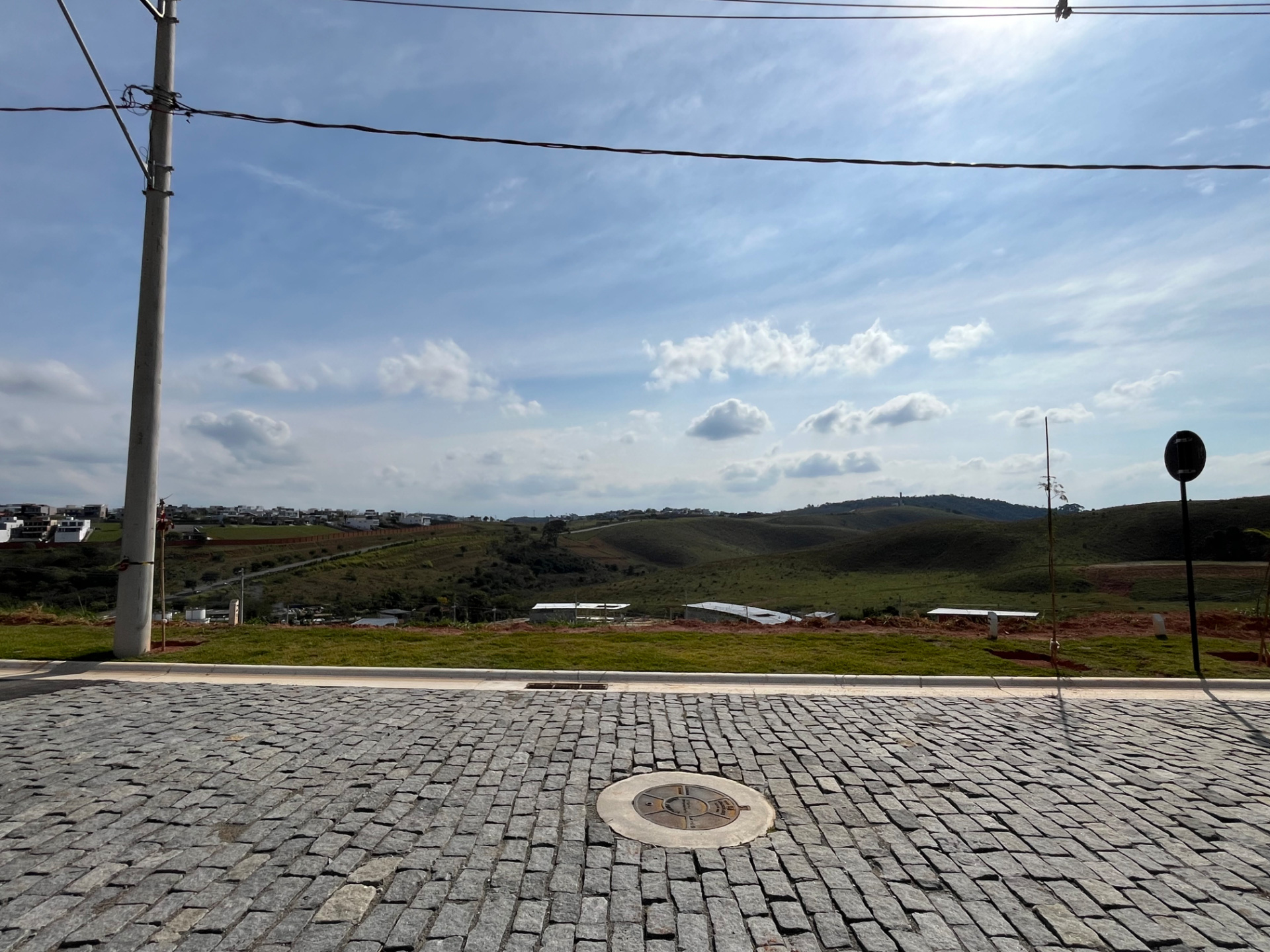 Terreno em declive. Condomínio Estrela do Bosque., foto 4