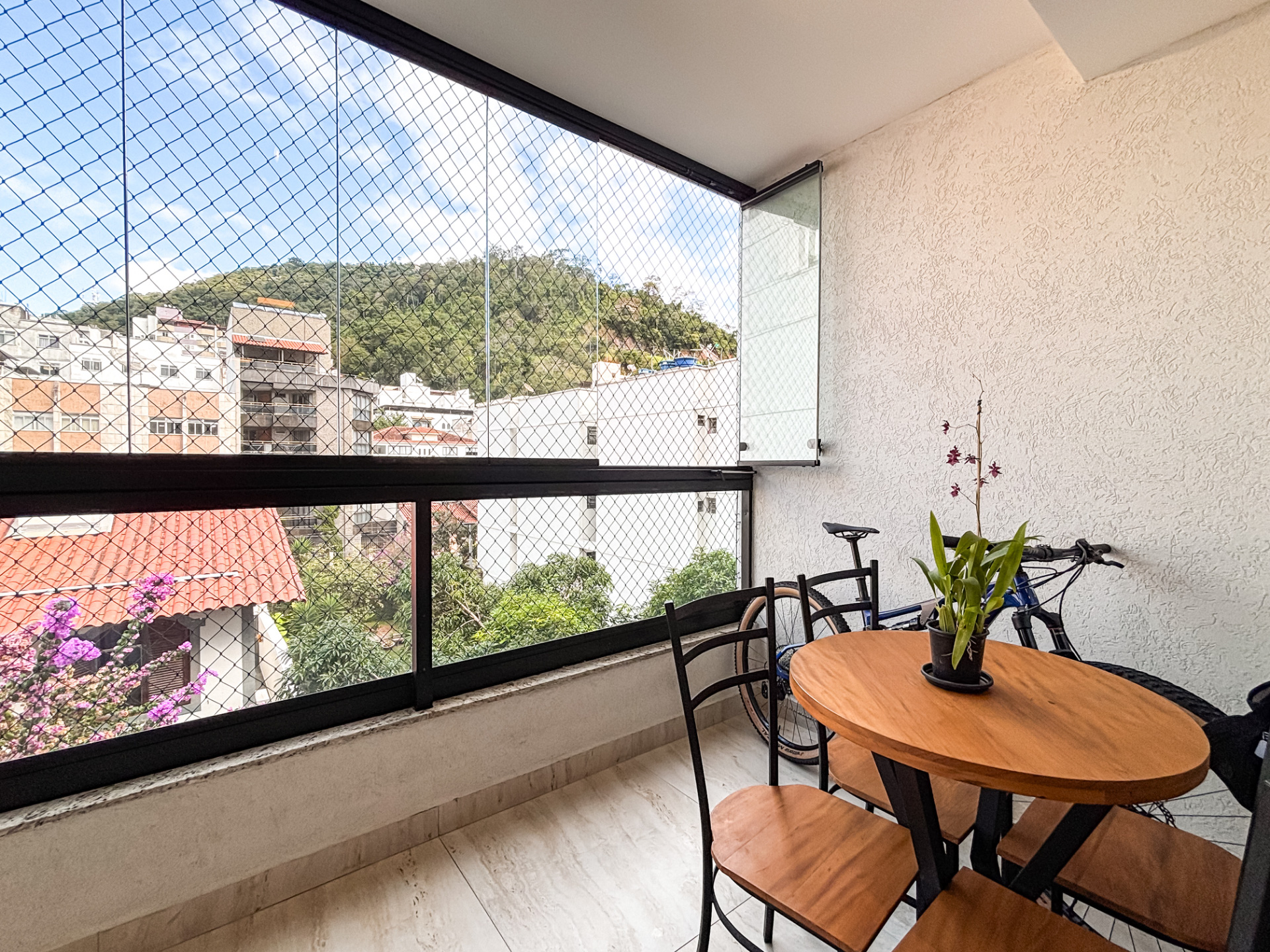 Vale do Ipê: 3 quartos. Varanda gourmet, 2 vagas., foto 6