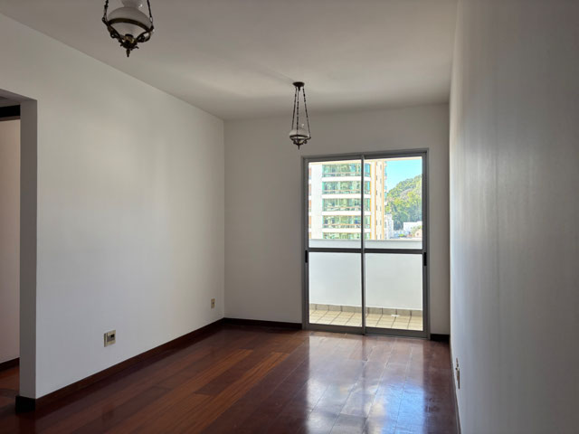 Apartamento de 2 quartos com vista livre para locação
