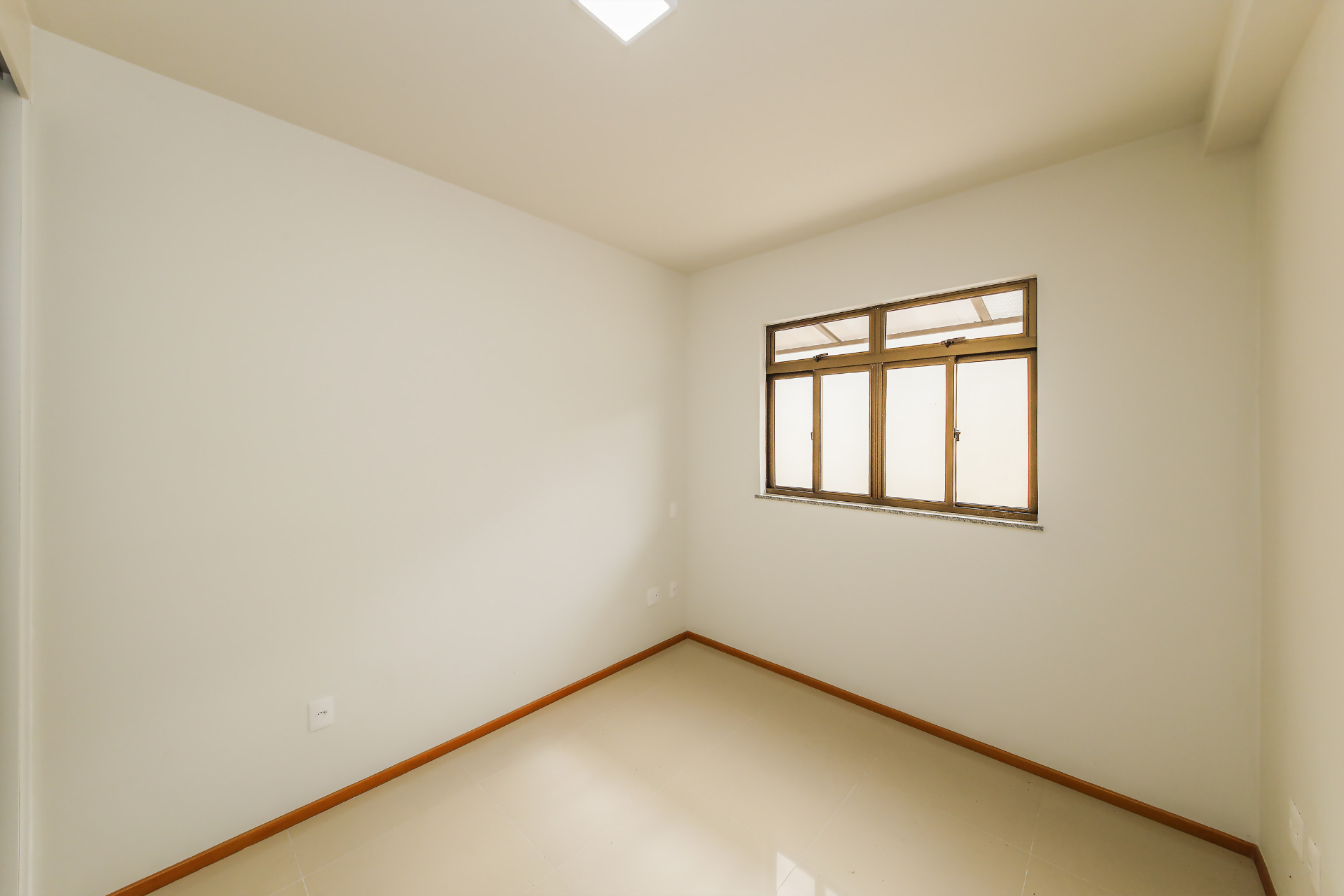 Centro: 2 suítes, 2 áreas externas. Amplo 102m², foto 2