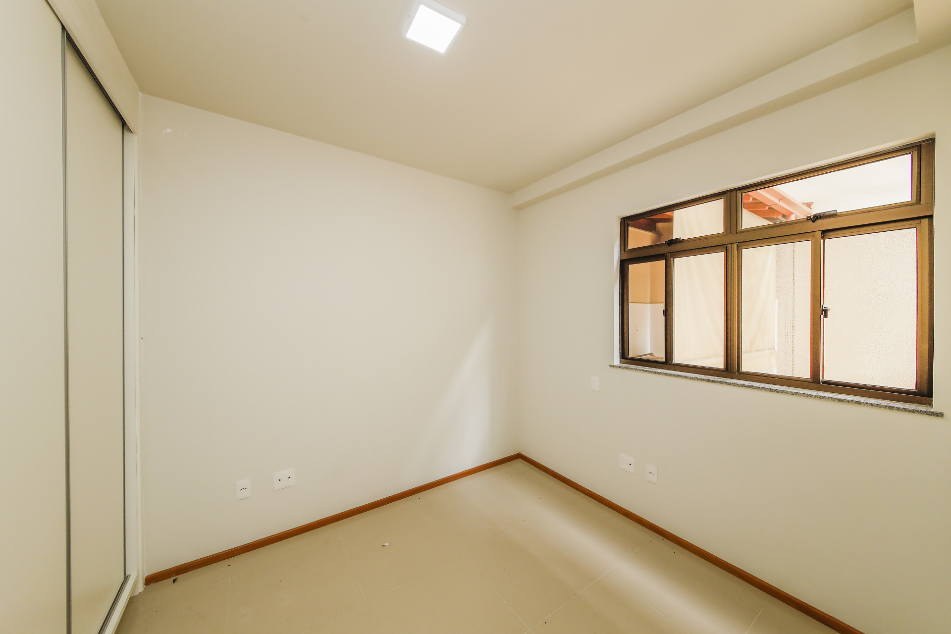 Centro: 2 suítes, 2 áreas externas. Amplo 102m², foto 4