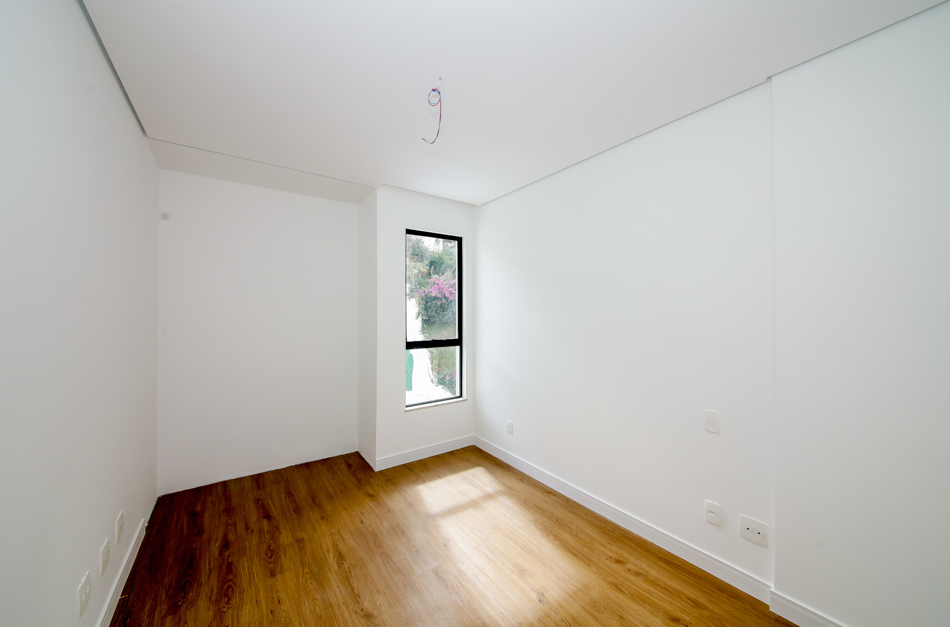 Bom Pastor: 3 quartos, 2 suítes. Um por andar., foto 16