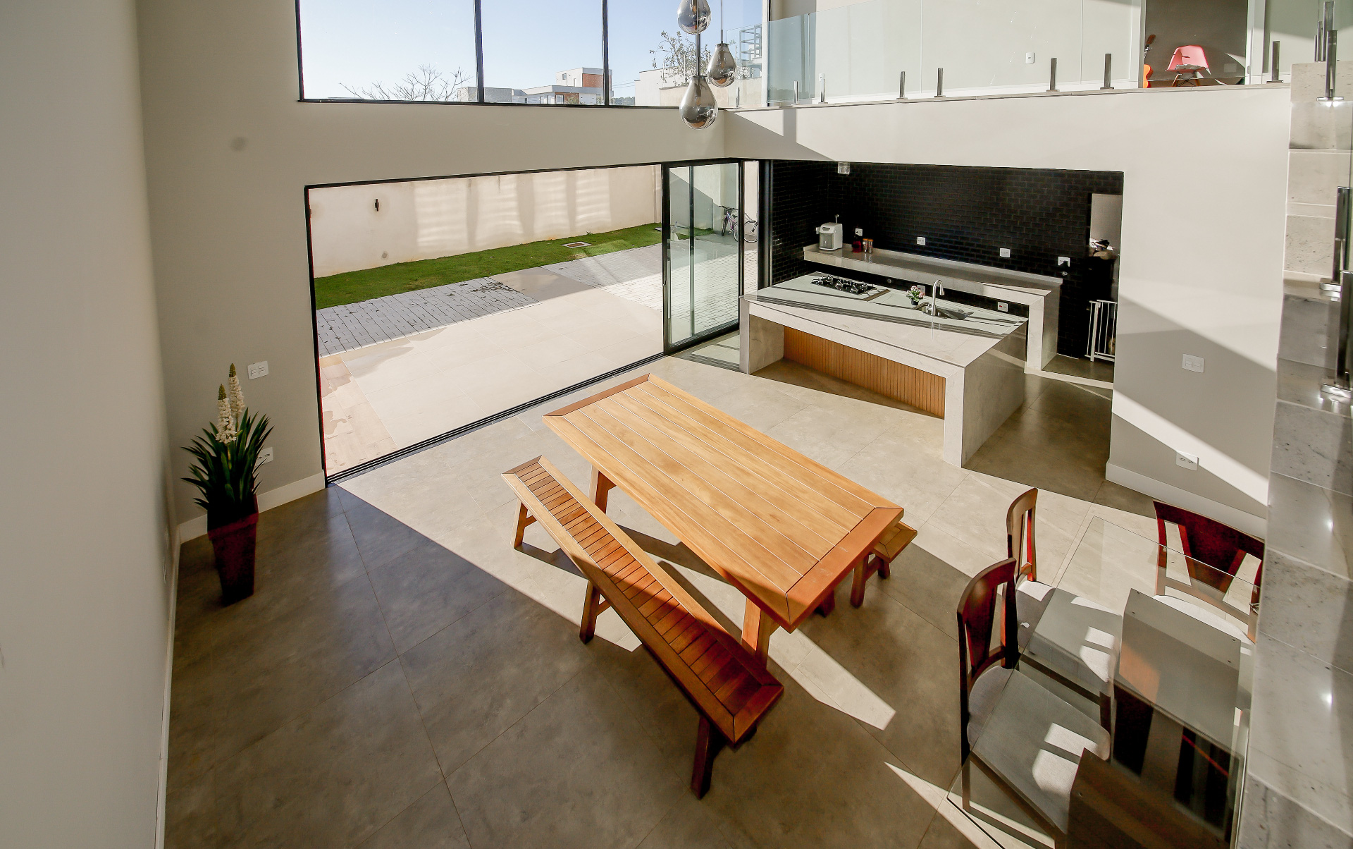 Casa com 4 quartos e quintal no Residencial Alvim., foto 6