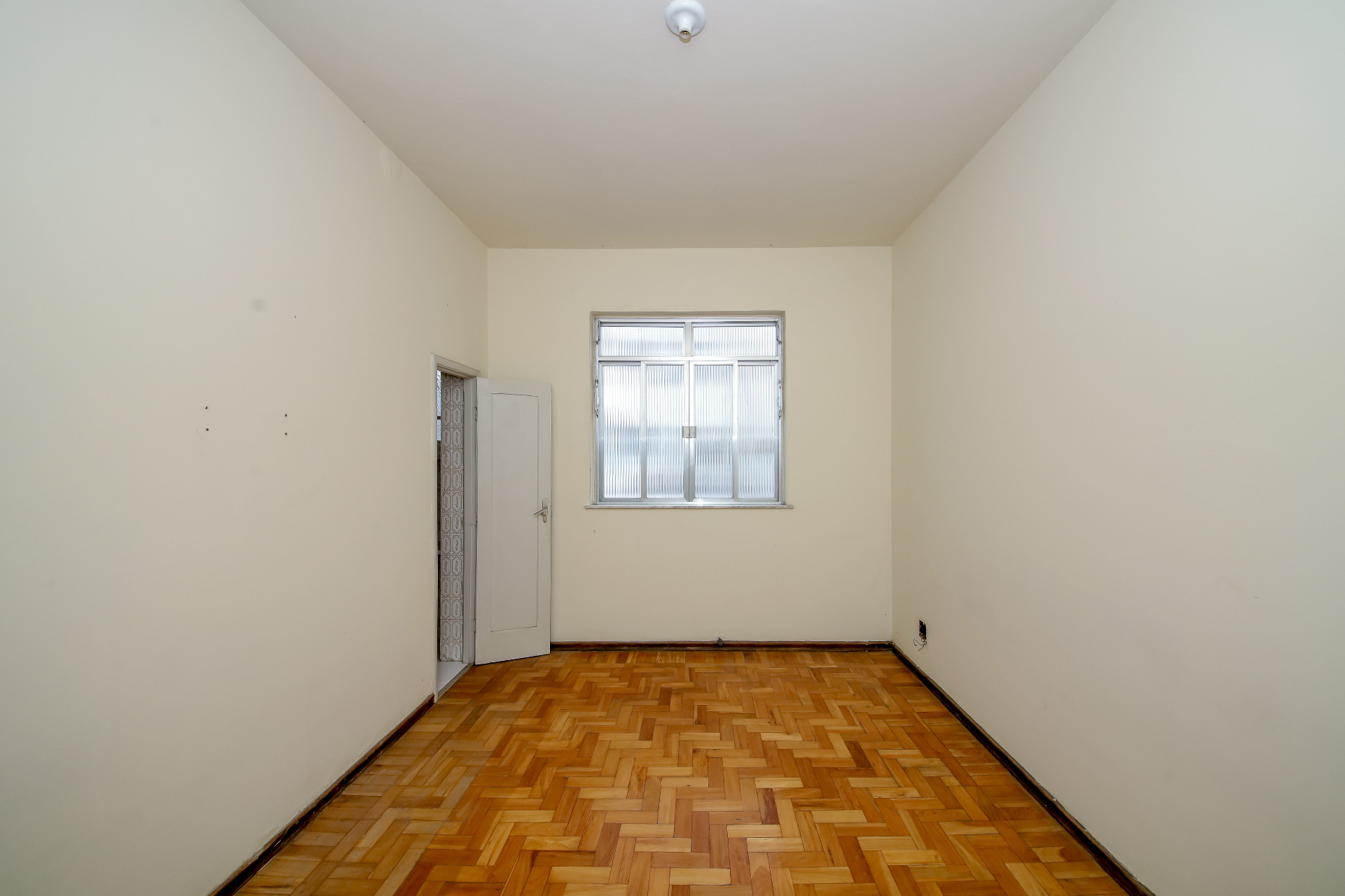 Centro. 3 quartos. Amplo e na avenida principal., foto 17