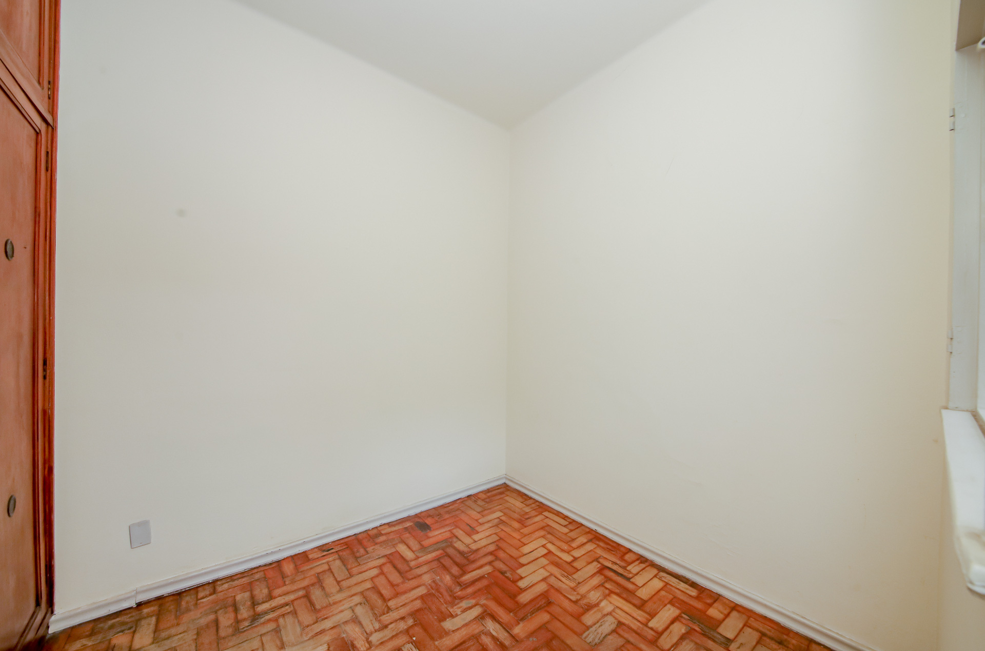 Centro. 3 quartos. Amplo e na avenida principal., foto 12