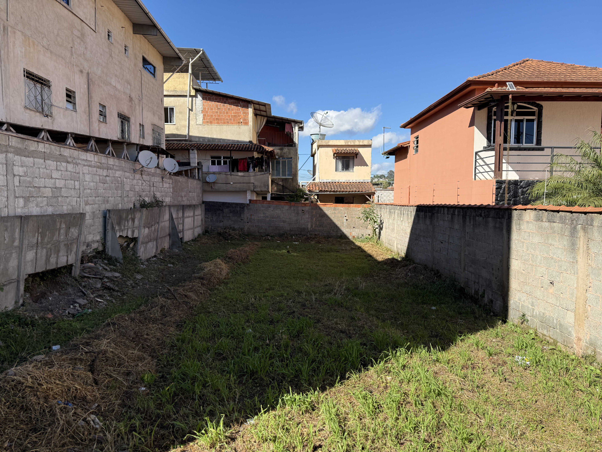 Marilândia: Terreno plano, 250m²., foto 1