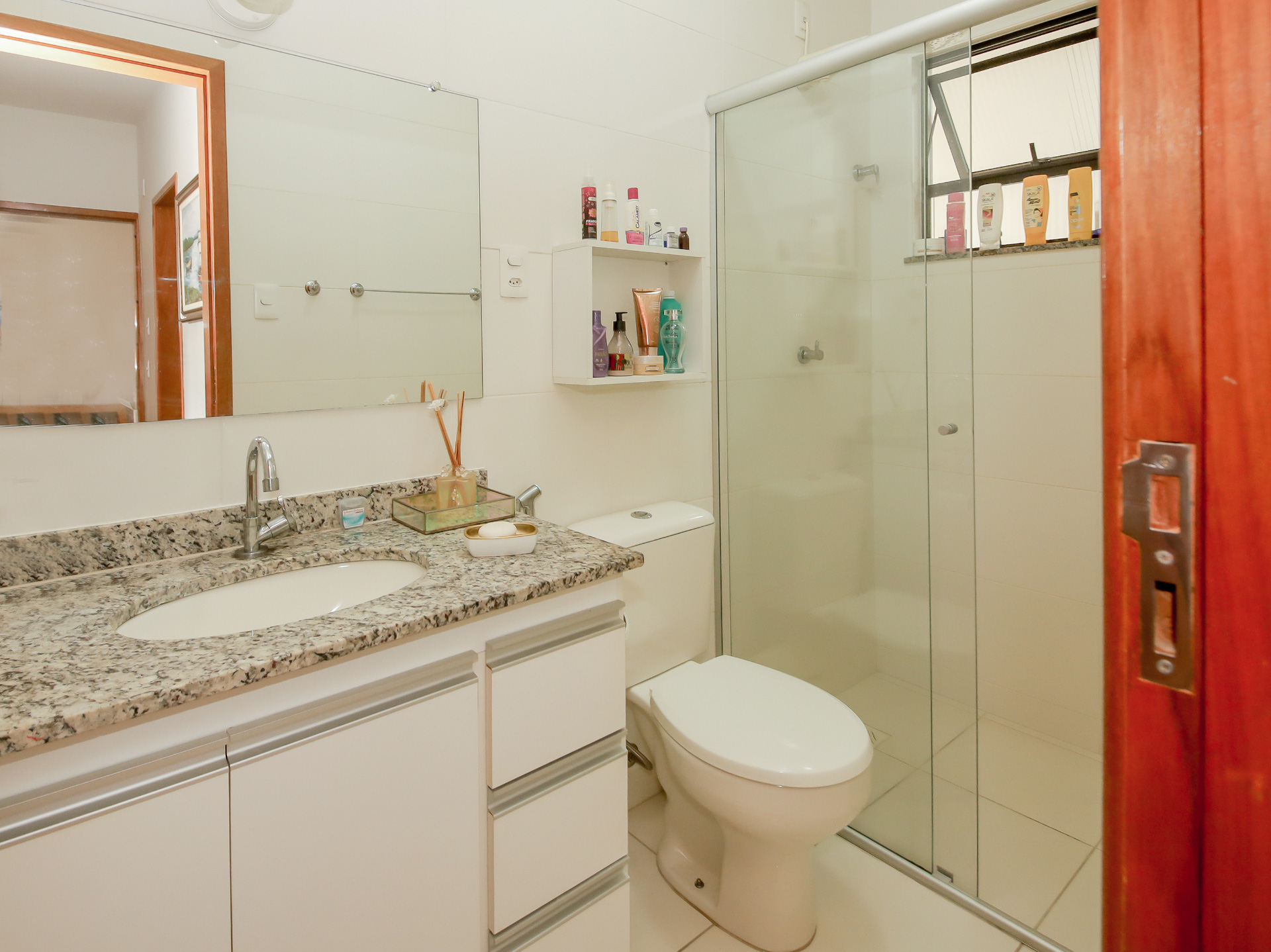 Luz natural, 2 quartos. No Centro. Venda., foto 13
