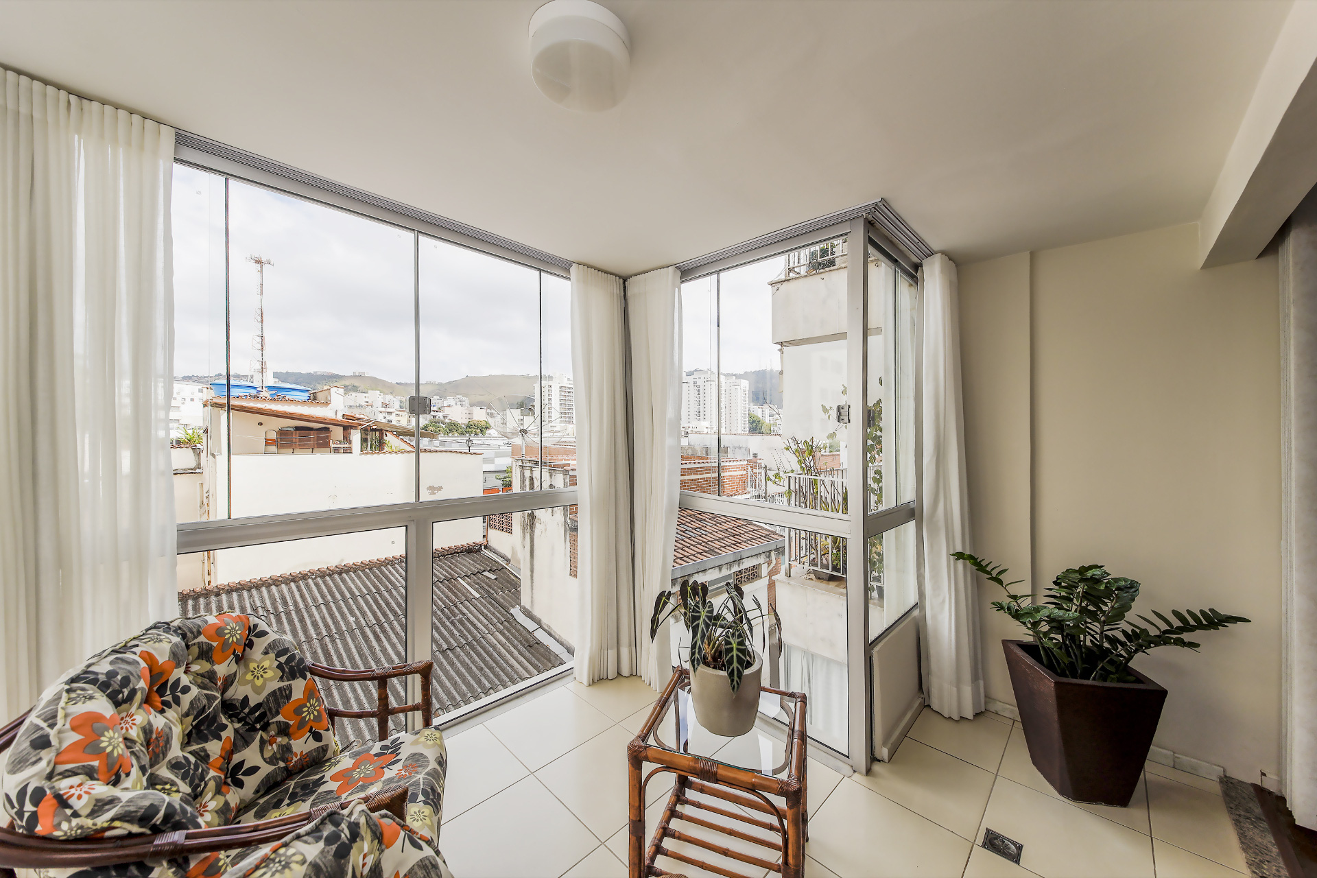 Bom Pastor. 3 quartos, sol e 173m²., foto 3