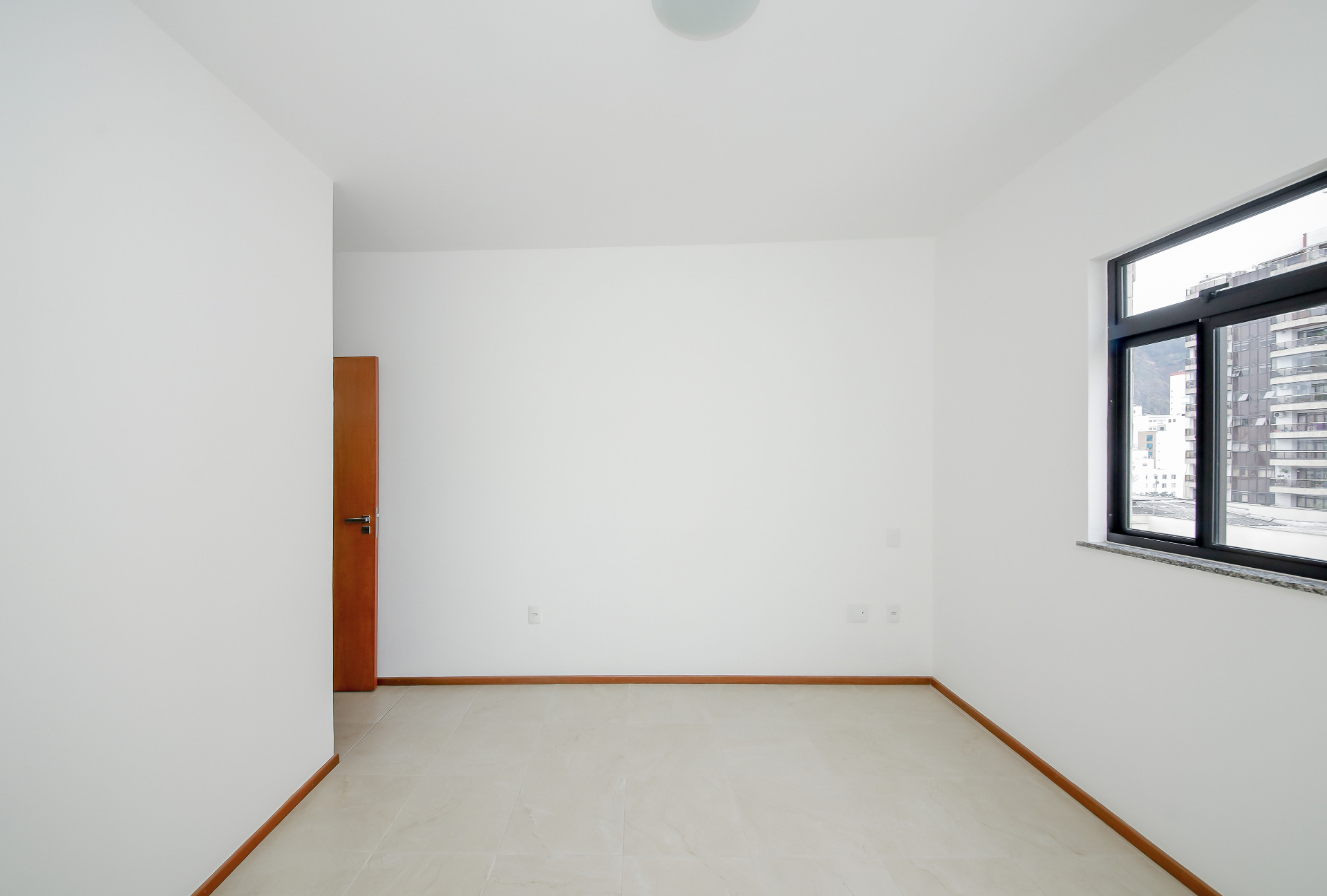 Centro: 2 suítes e varanda, 100m² com 2 vagas, foto 21