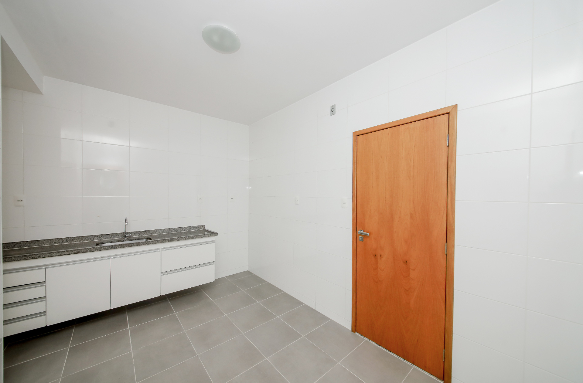 Centro: 2 suítes e varanda, 100m² com 2 vagas, foto 7