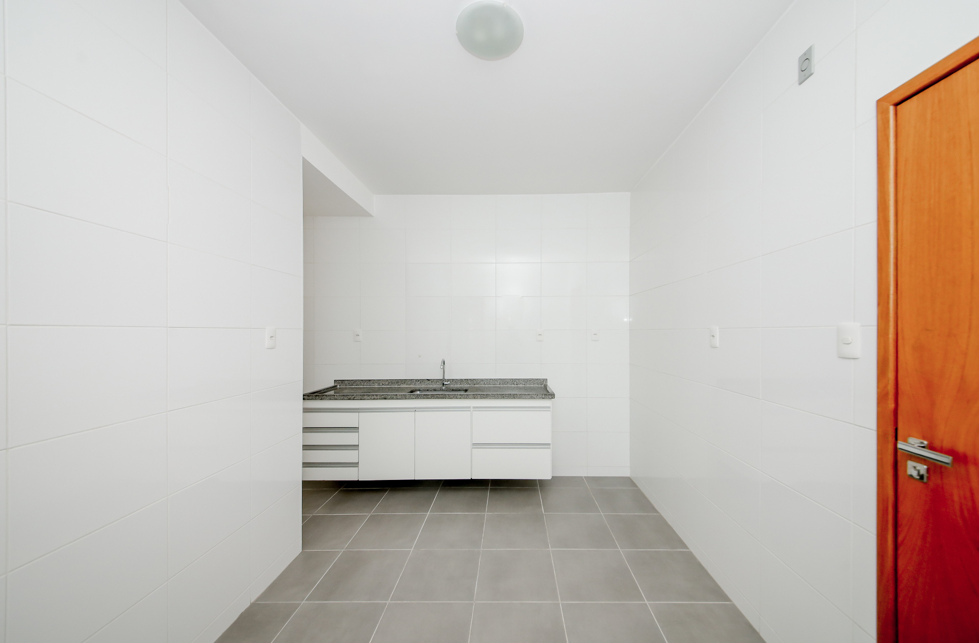 Centro: 2 suítes e varanda, 100m² com 2 vagas, foto 8