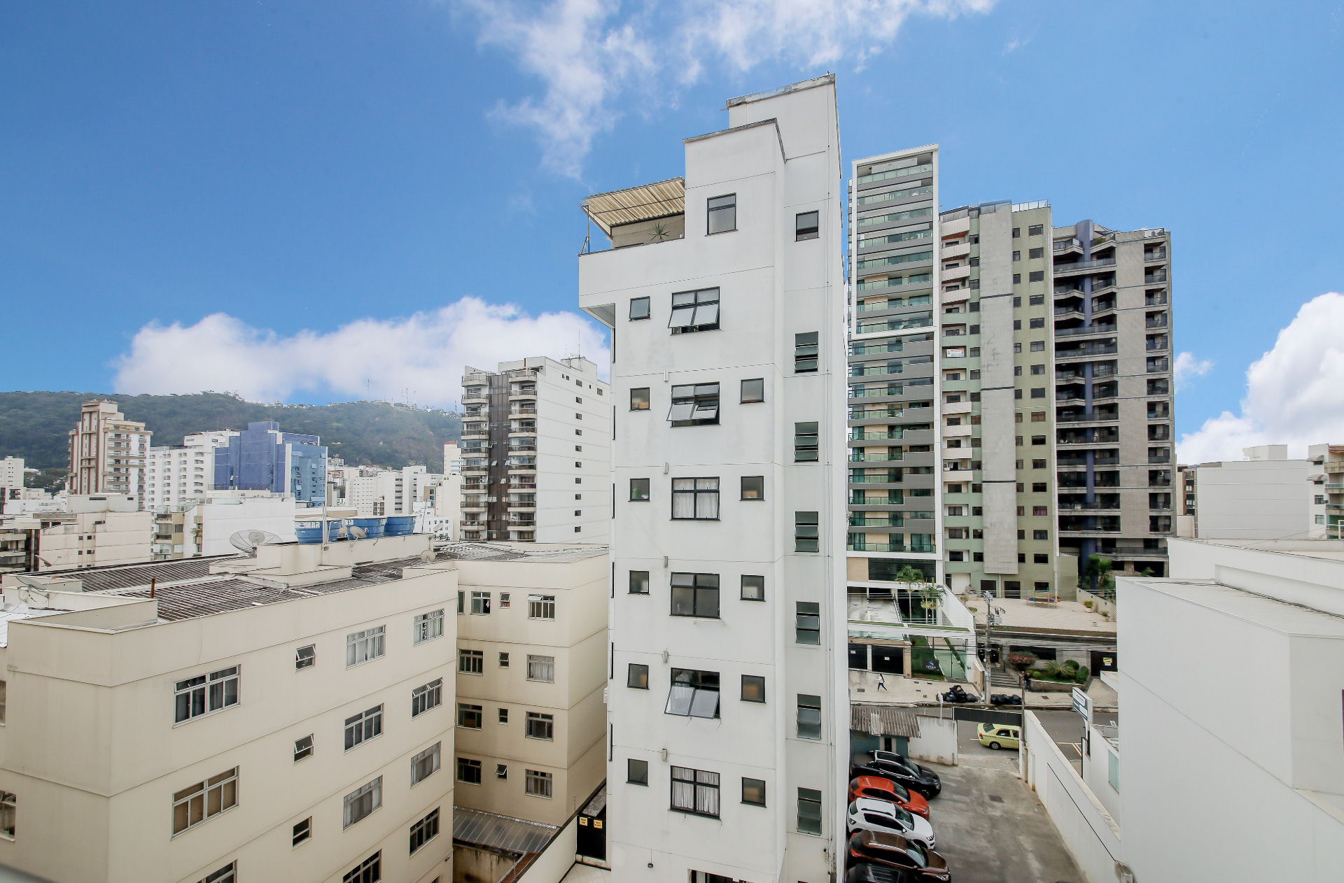Centro: 2 suítes e varanda, 100m² com 2 vagas, foto 6