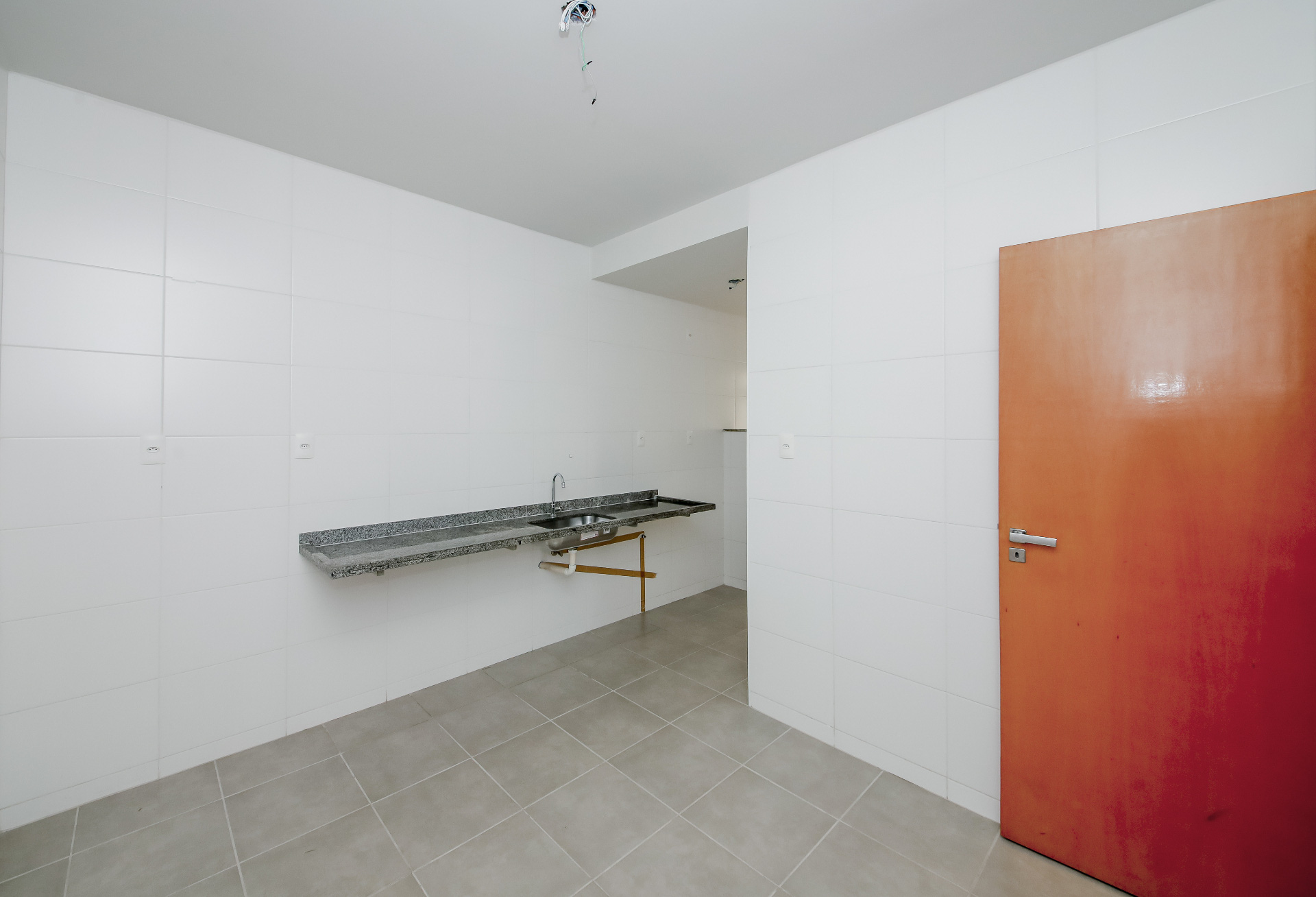 Centro: 2 suítes, varanda e 2 vagas. 106m²., foto 7