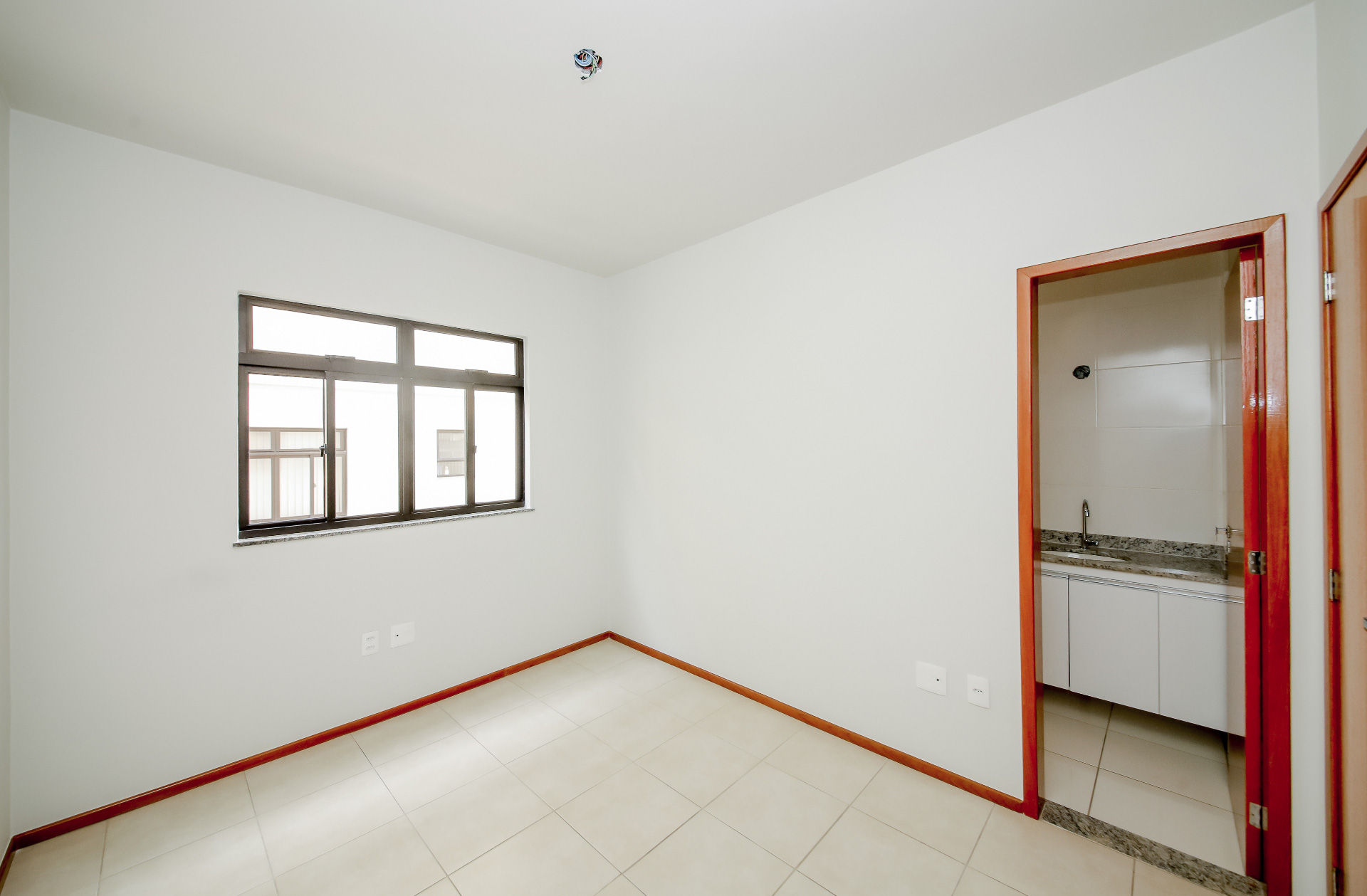 Centro: 2 suítes, varanda e 2 vagas. 106m²., foto 16