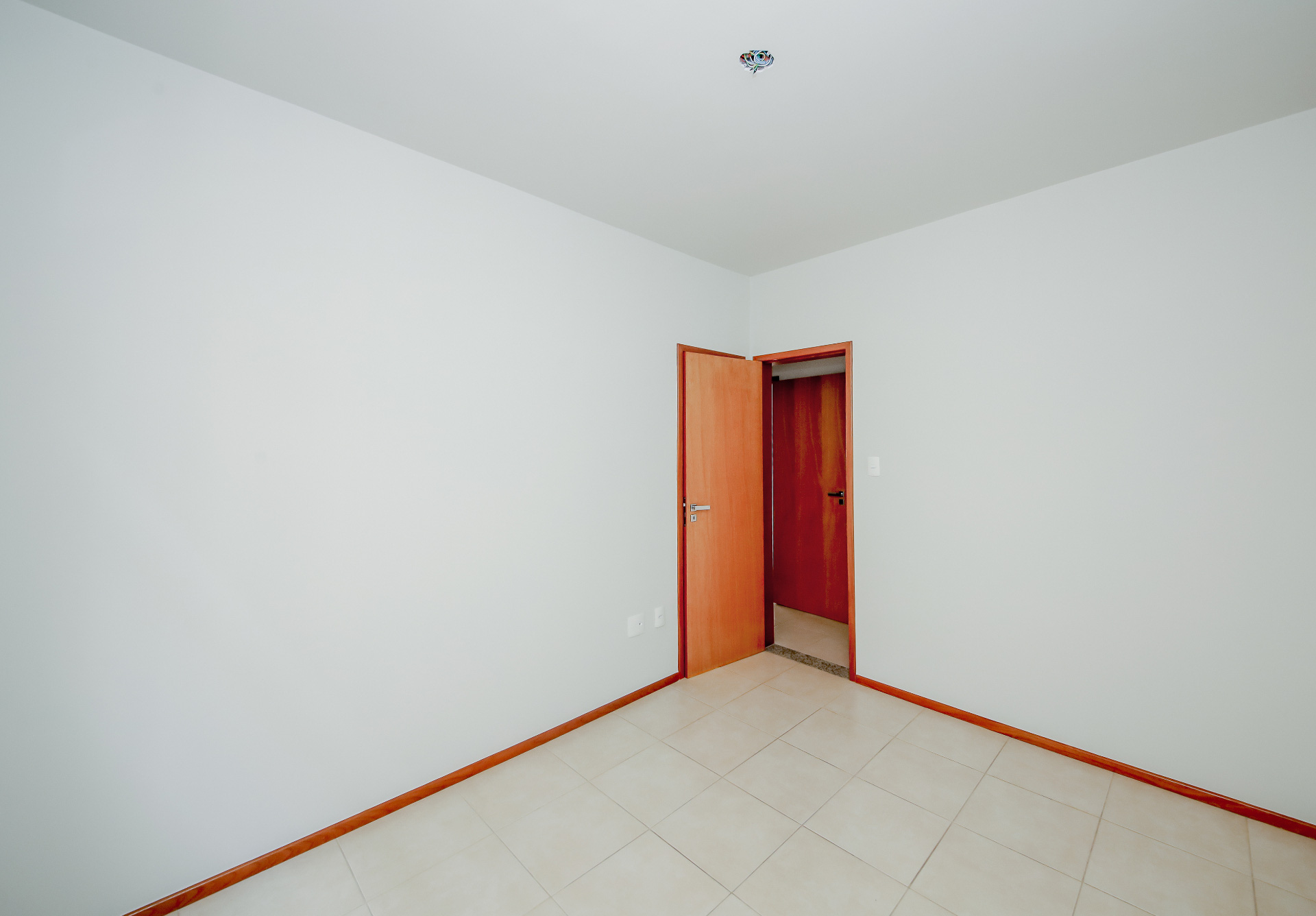 Centro: 2 suítes, varanda e 2 vagas. 106m²., foto 14
