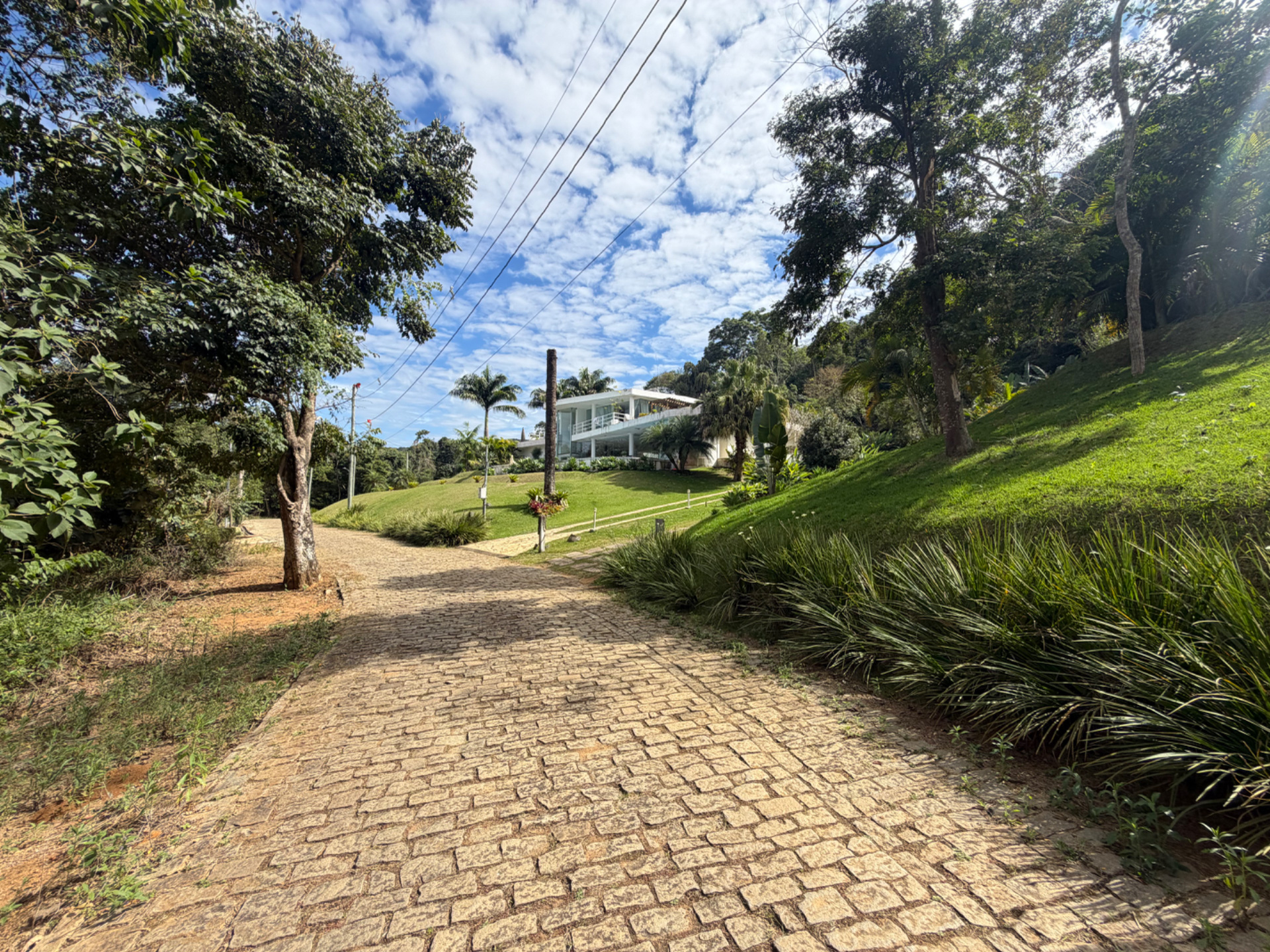 Novo Horizonte: Terreno com 926m² em condomínio arborizado, foto 4