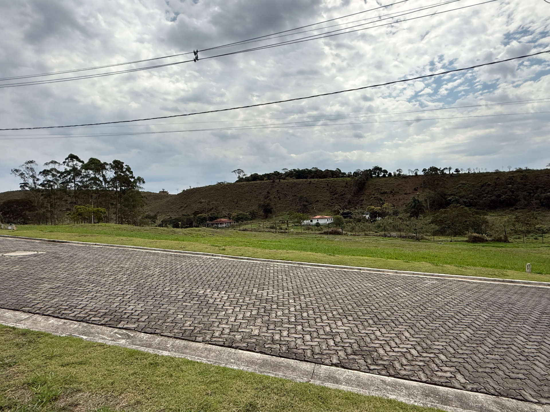 Lote em São Pedro, plano, perto do lazer, foto 3