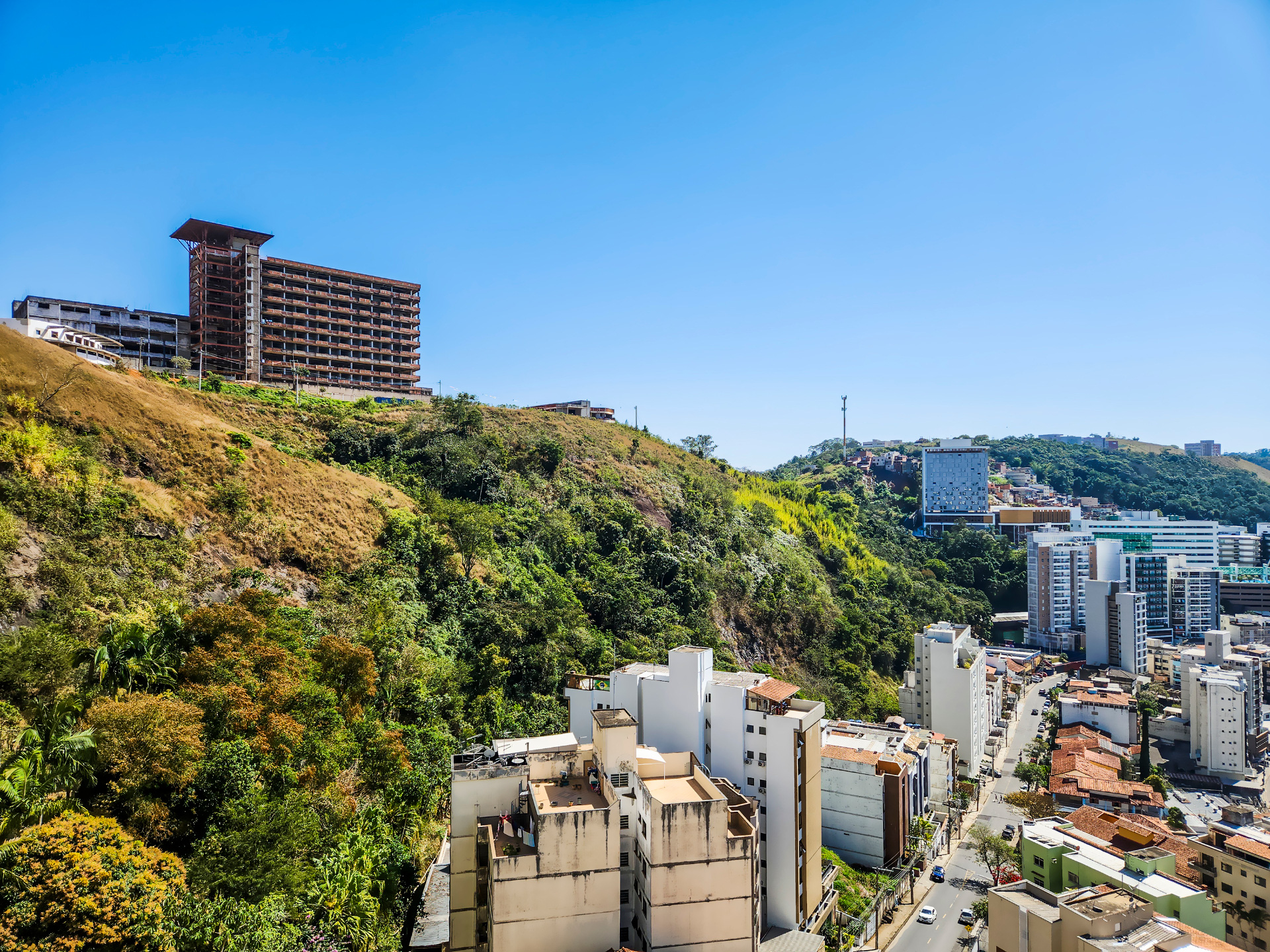Cascatinha: 3 quartos com suíte, varanda e vista., foto 5