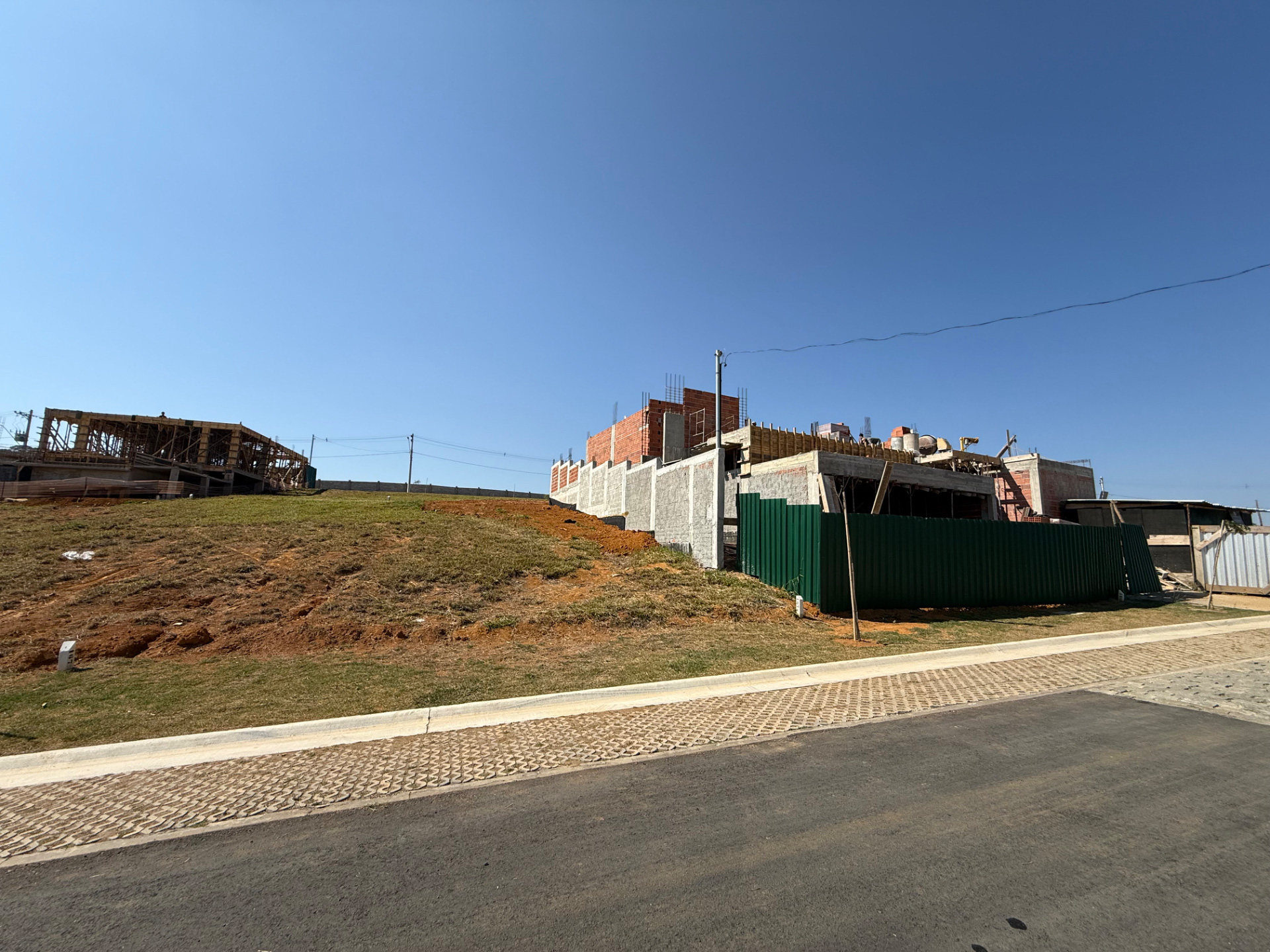 Terreno de 255 m² em condomínio. São Pedro., foto 2