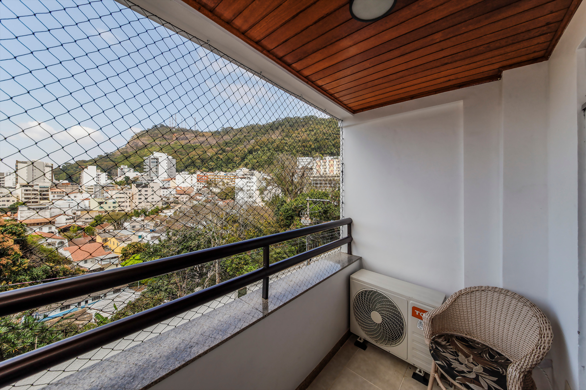 Santa Helena: 3 quartos, suíte e varanda. Uma vaga., foto 5