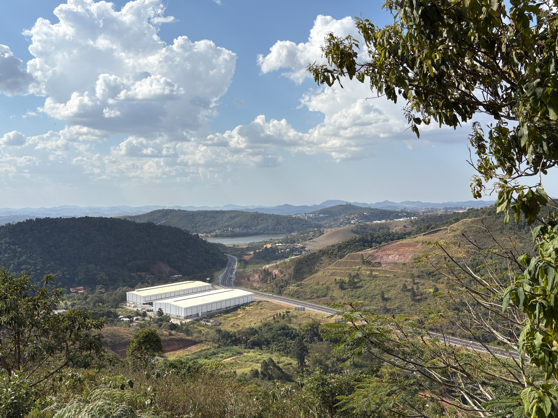 Terreno em condomínio com vista privilegiada, foto 1