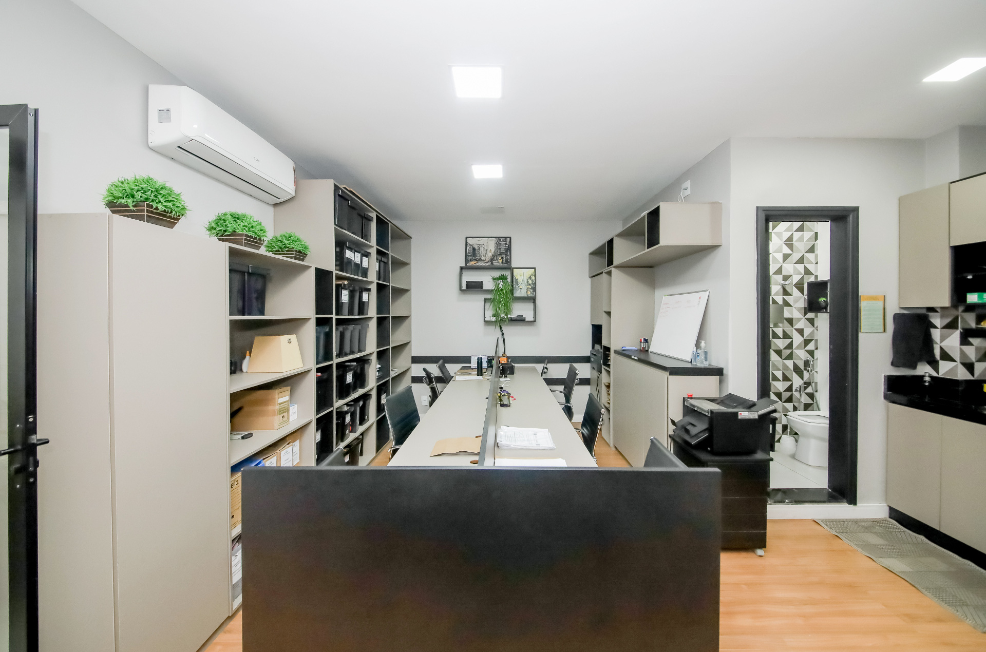 Sala no Centro, montada, 45m²., foto 4
