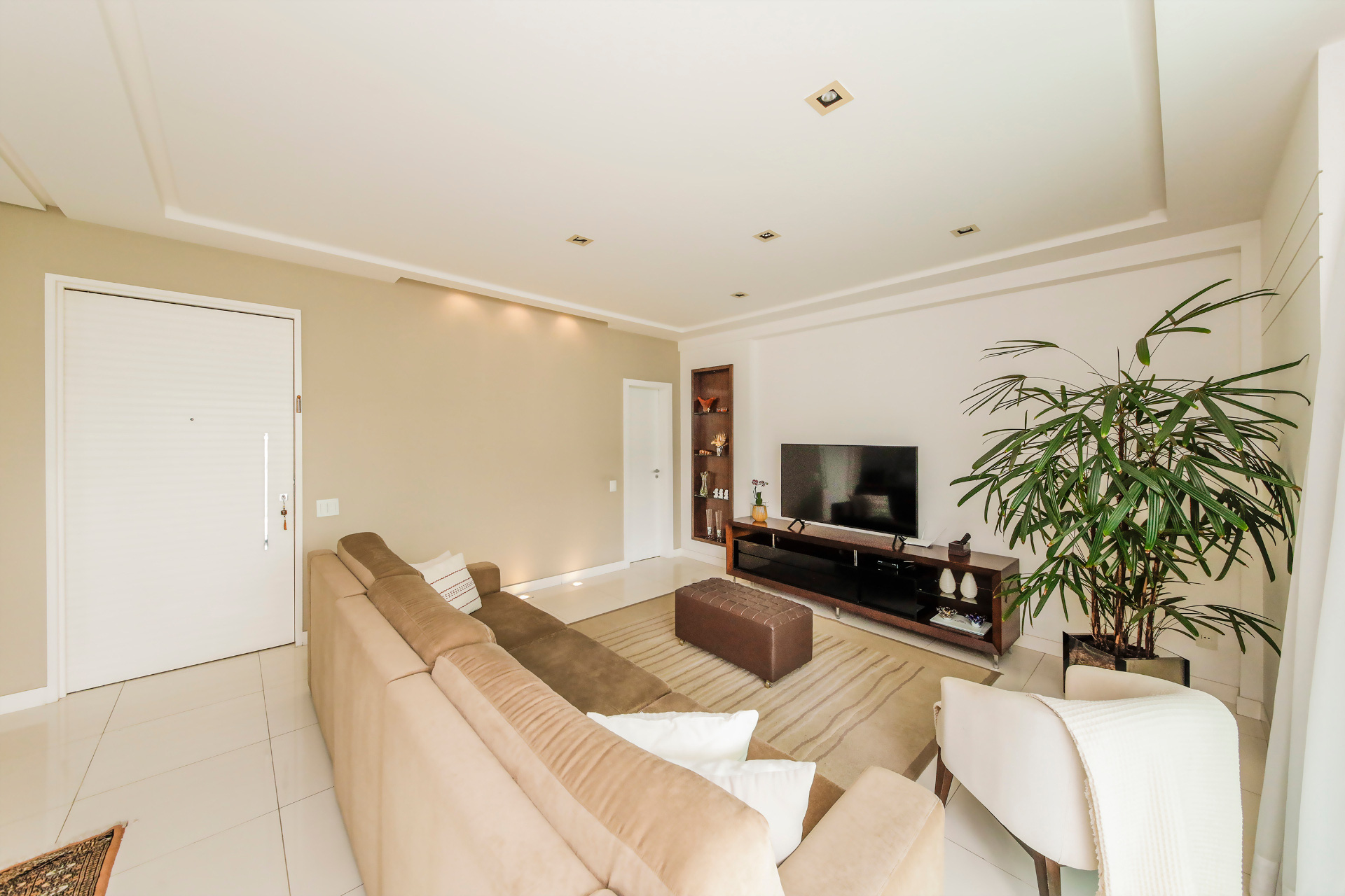 Bom Pastor: 3 suítes, 1 por andar, 366m²., foto 6