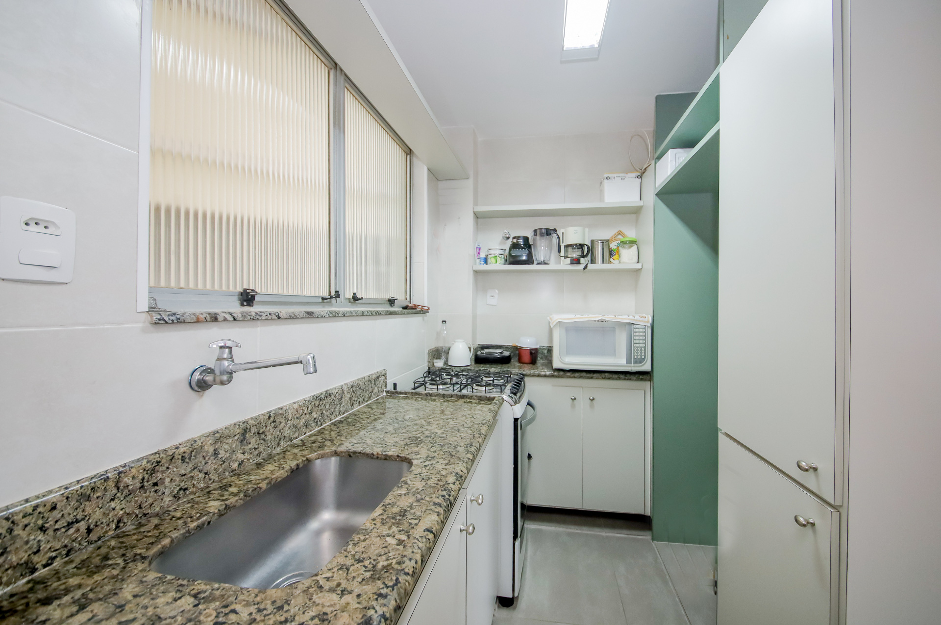 Apartamento com varanda e móveis planejados no Centro para venda, foto 7