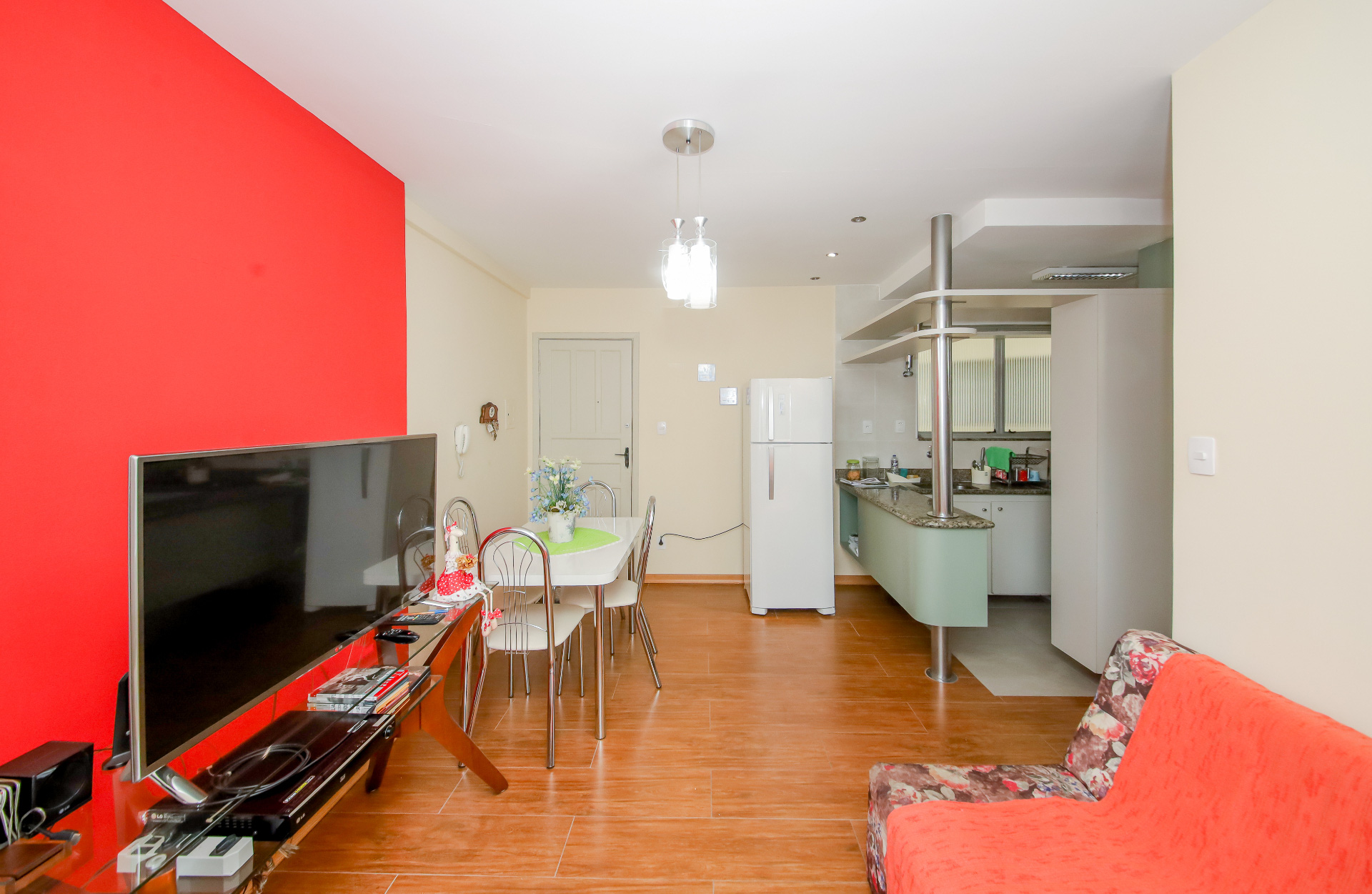 Apartamento com varanda e móveis planejados no Centro para venda, foto 3