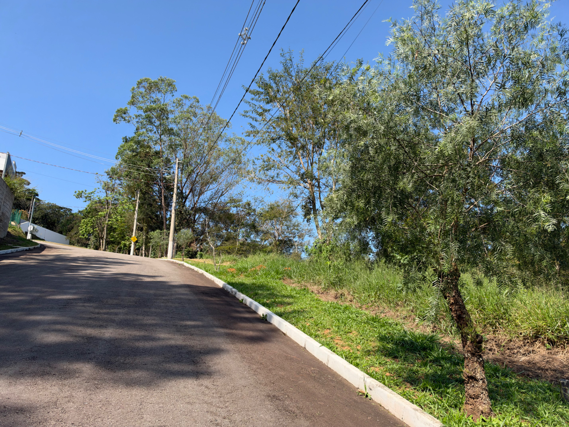 Terreno em condomínio em declive no São Pedro, foto 5