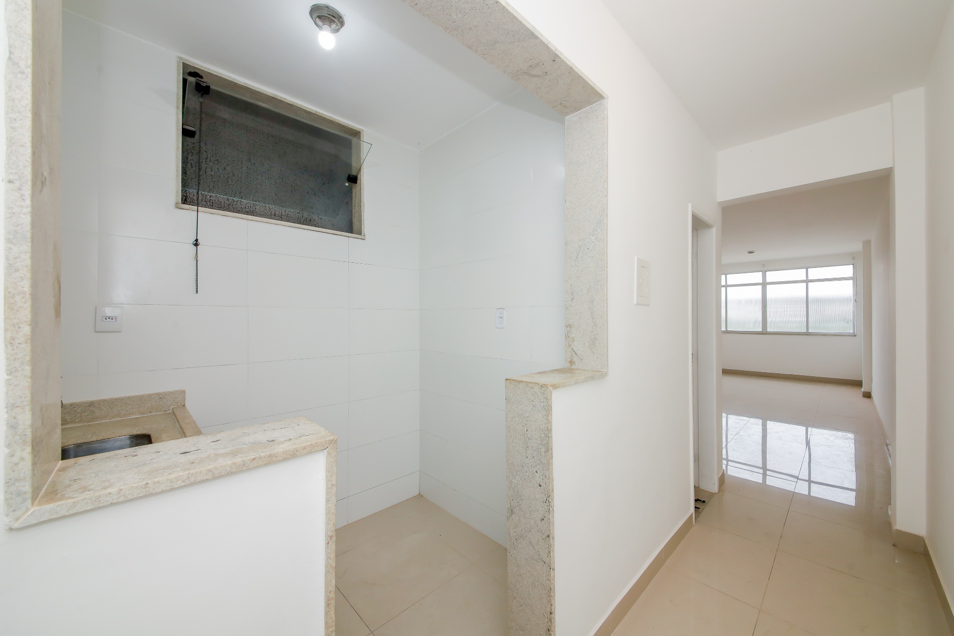 Centro: quitinete reformada, 39m², venda, foto 9
