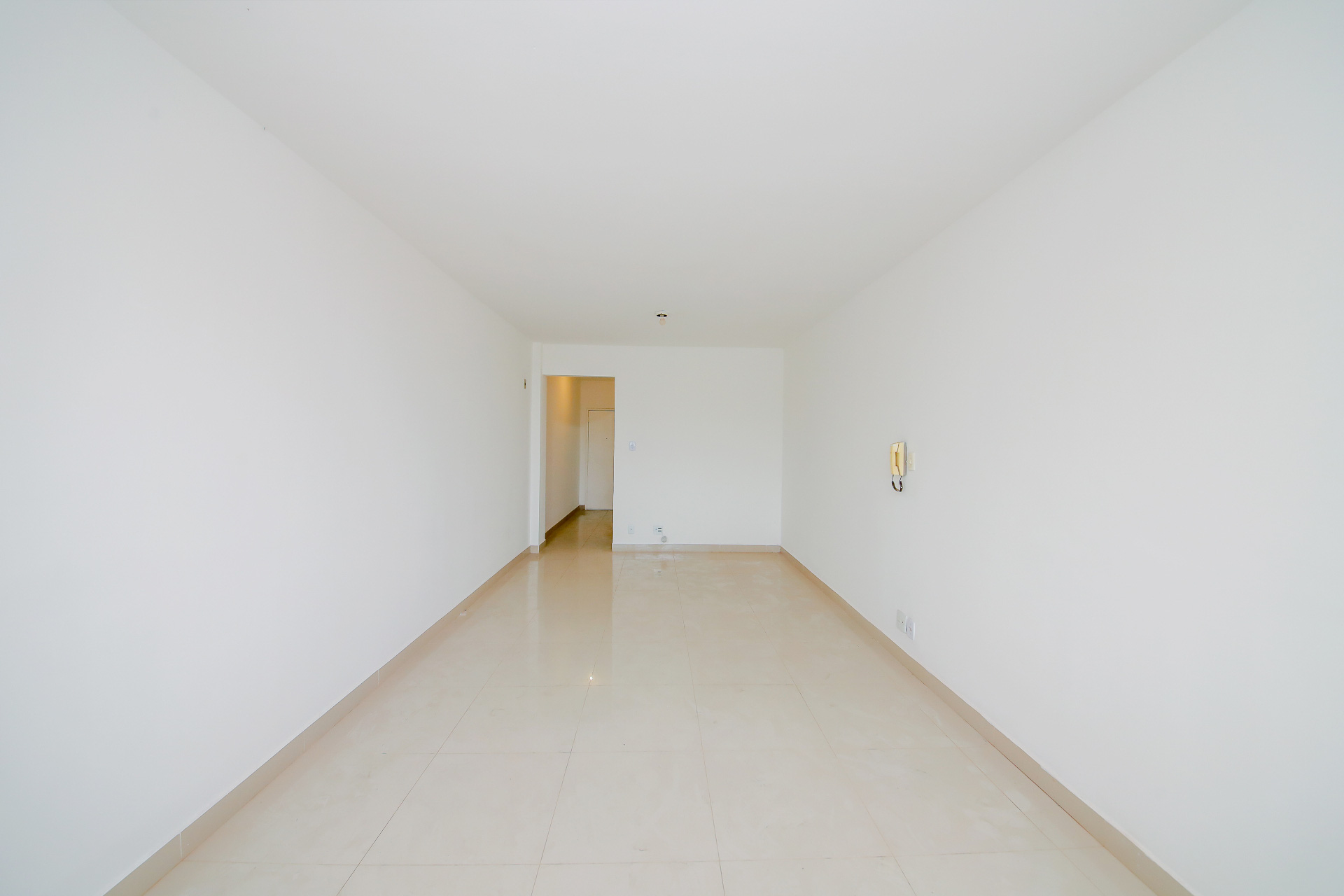 Centro: quitinete reformada, 39m², venda, foto 4