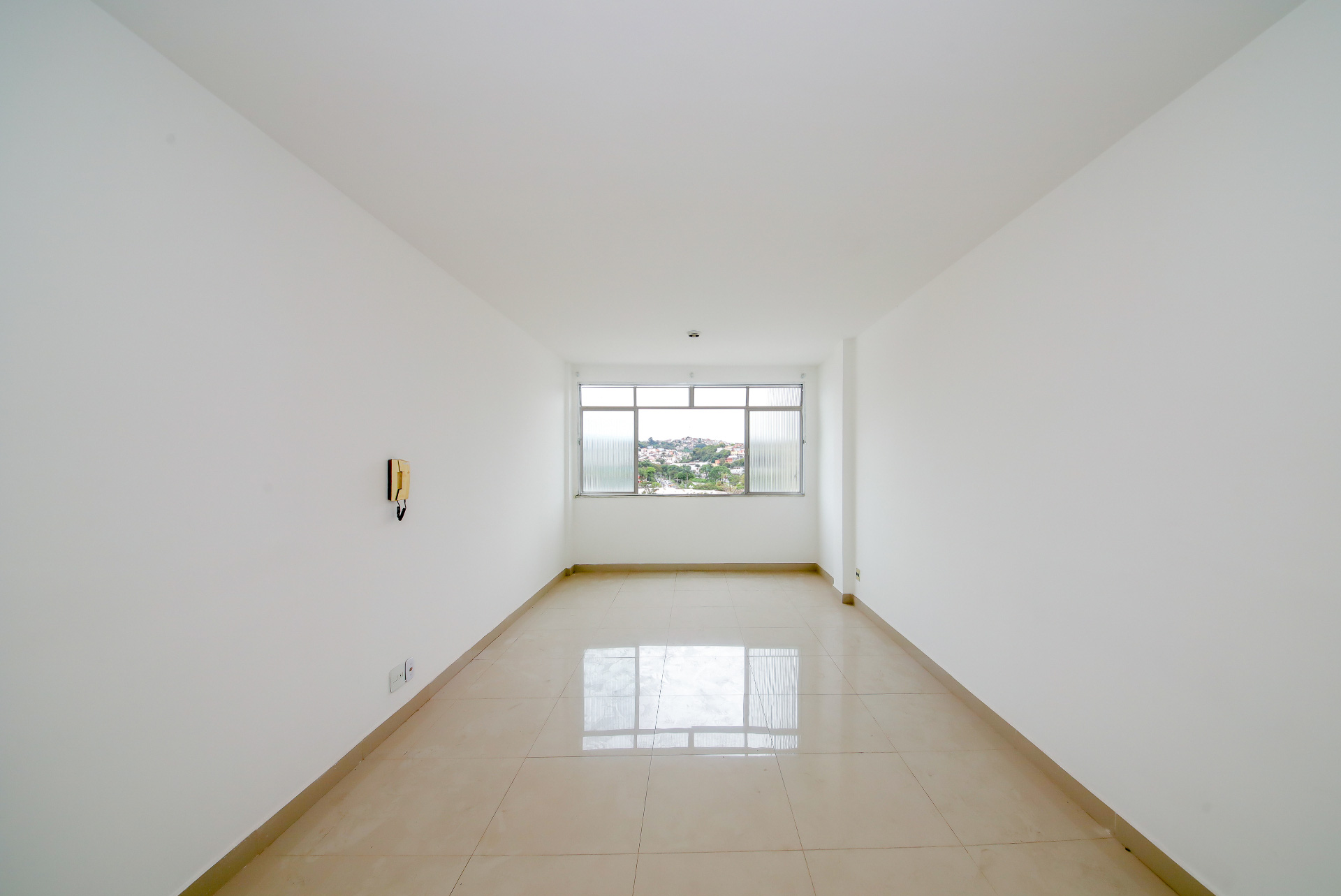 Centro: quitinete reformada, 39m², venda, foto 2