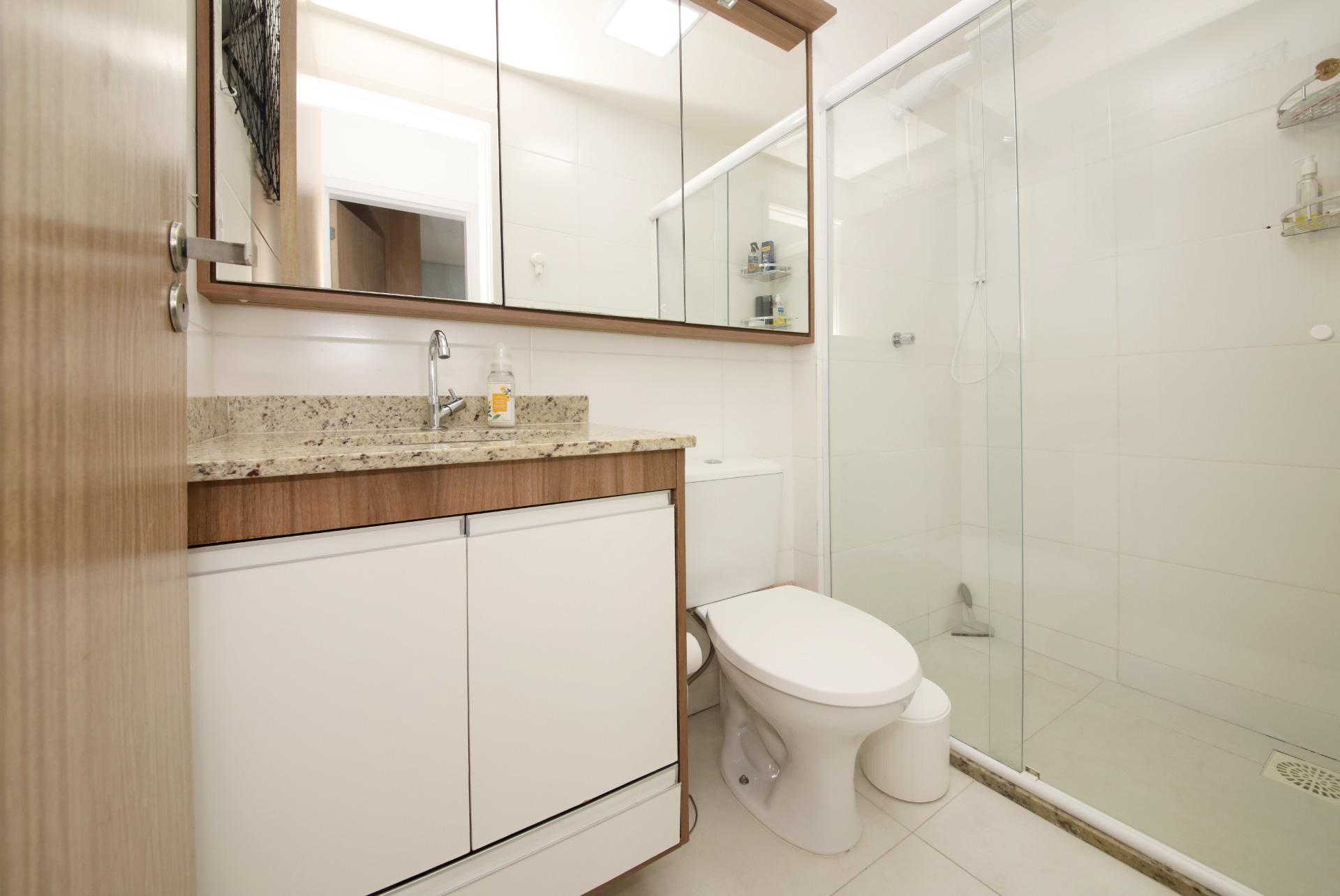Apartamento com varanda ampla e planejados para venda, foto 11