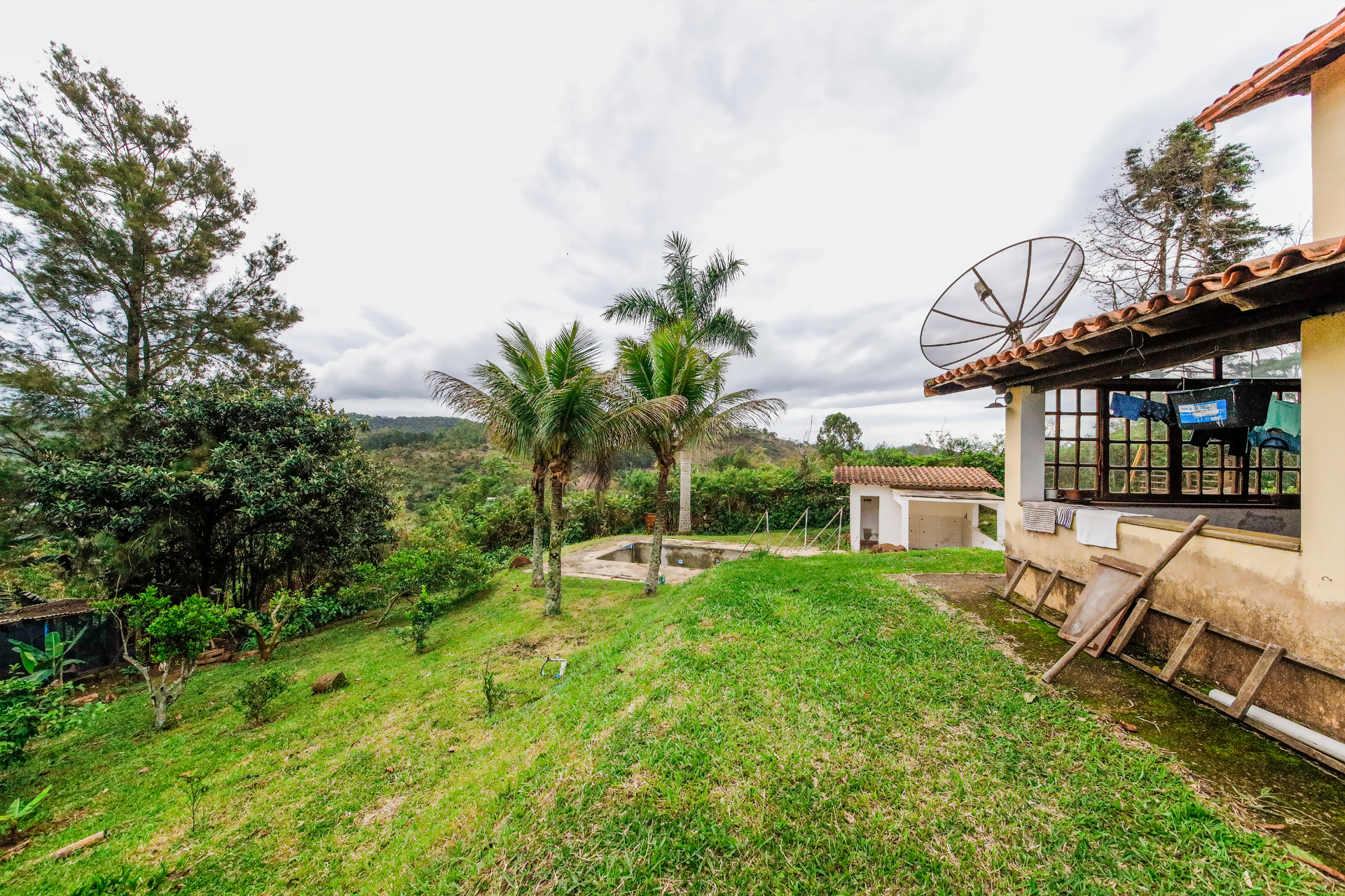 Casa com amplo terreno e muita área verde para venda, foto 23