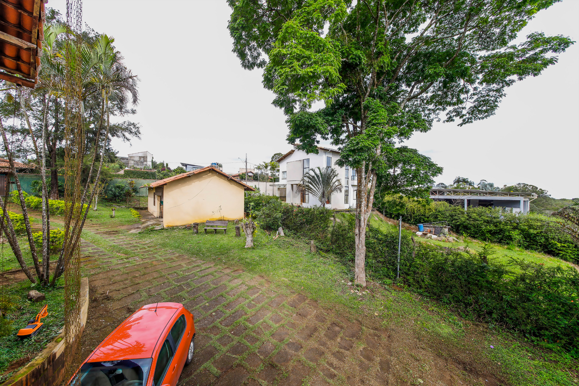 Casa com amplo terreno e muita área verde para venda, foto 11