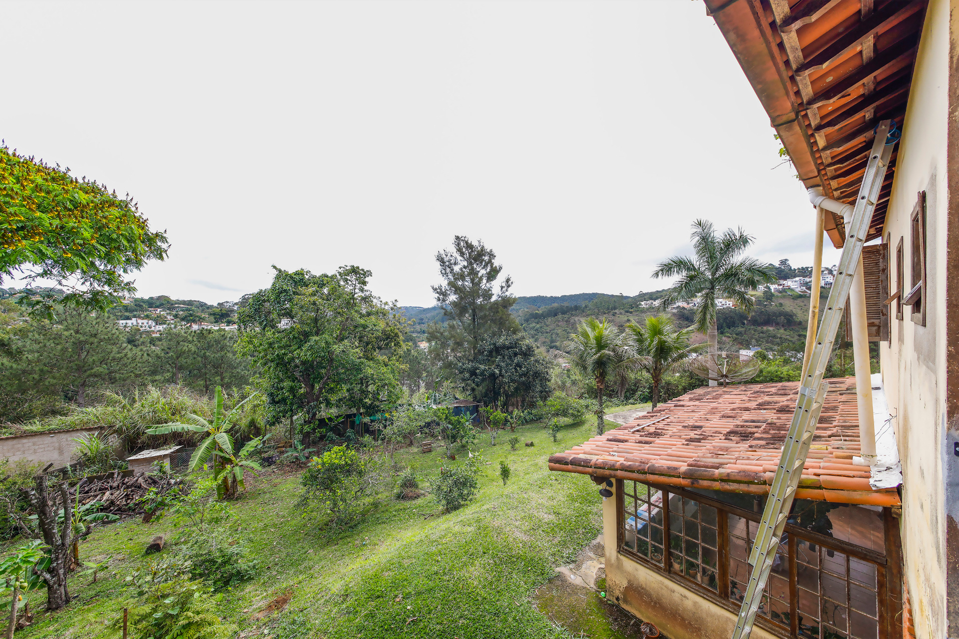 Casa com amplo terreno e muita área verde para venda, foto 13