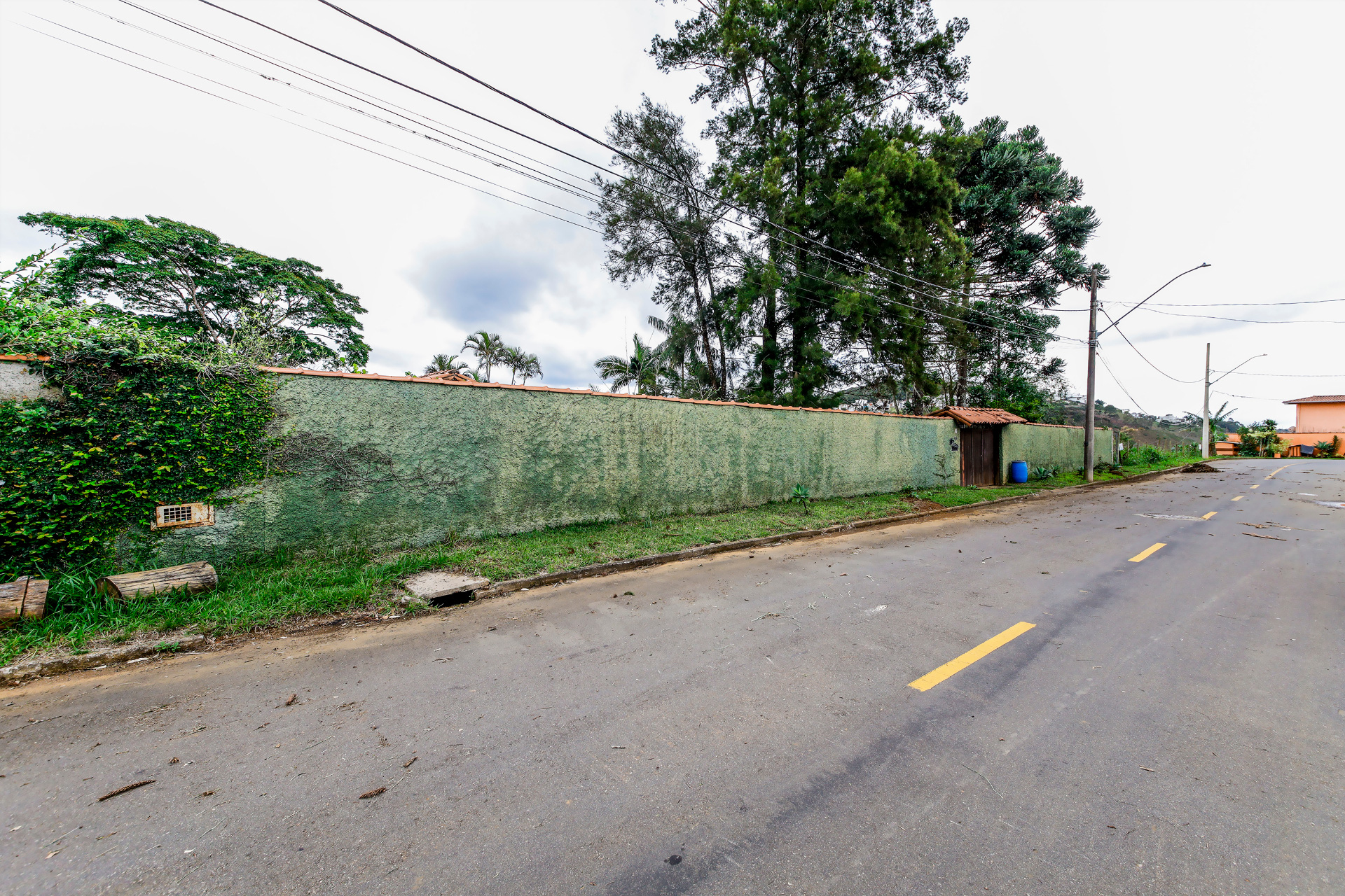 Casa com amplo terreno e muita área verde para venda, foto 2