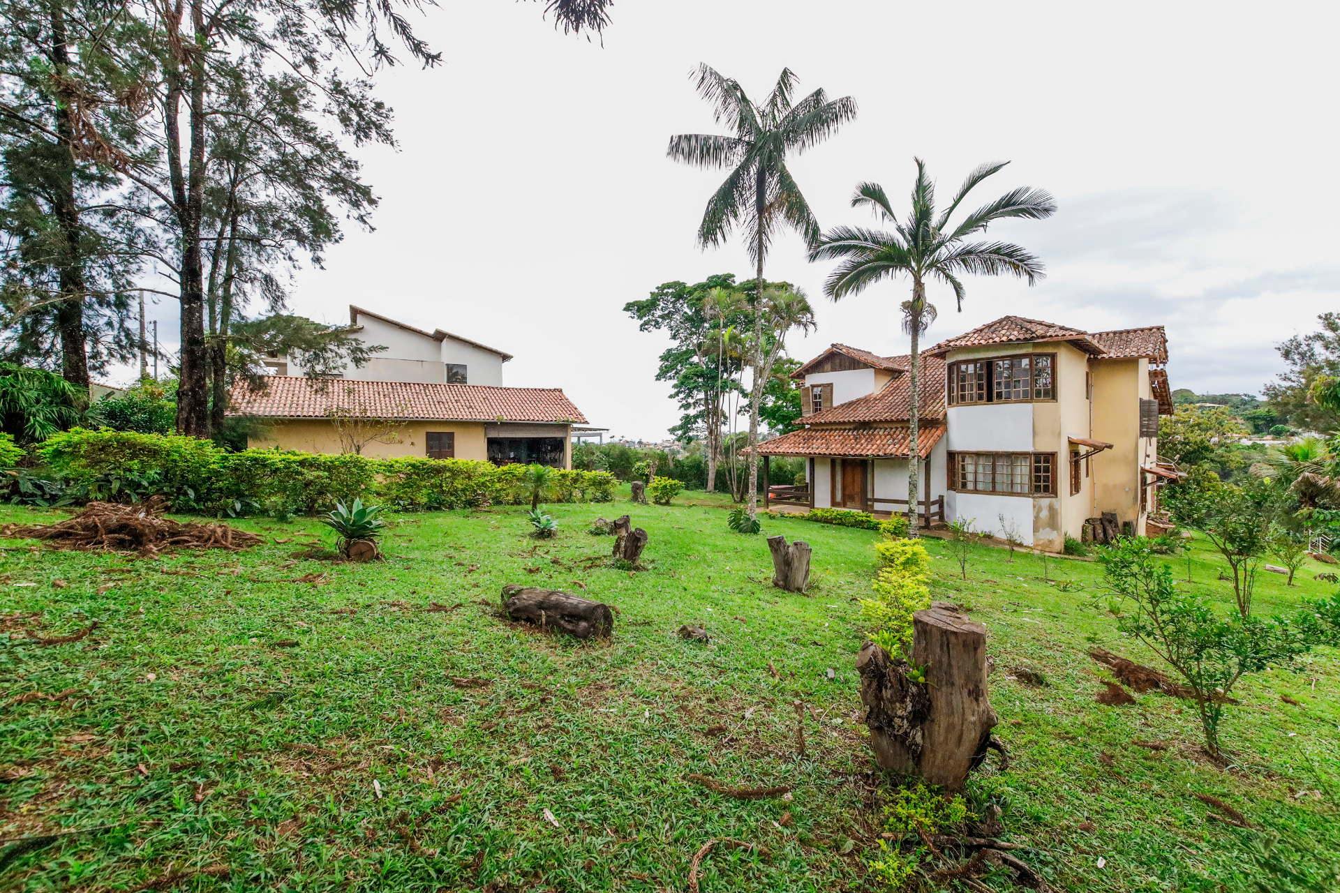 Casa com amplo terreno e muita área verde para venda, foto 1