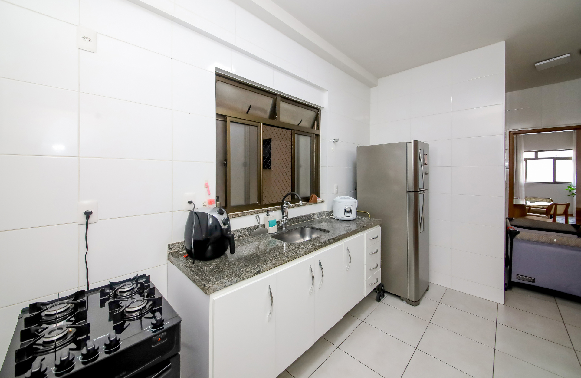 Apartamento com cômodos amplos e localização prática para venda, foto 9