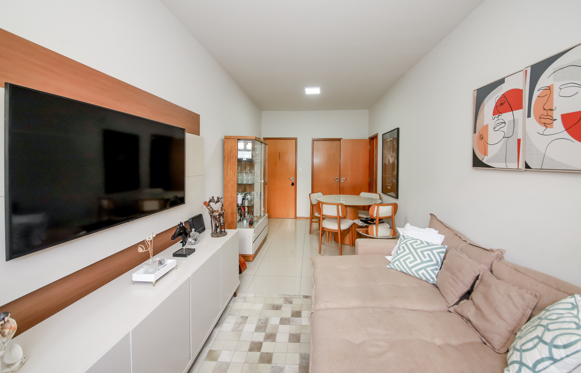 Apartamento com cômodos amplos e localização prática para venda, foto 4