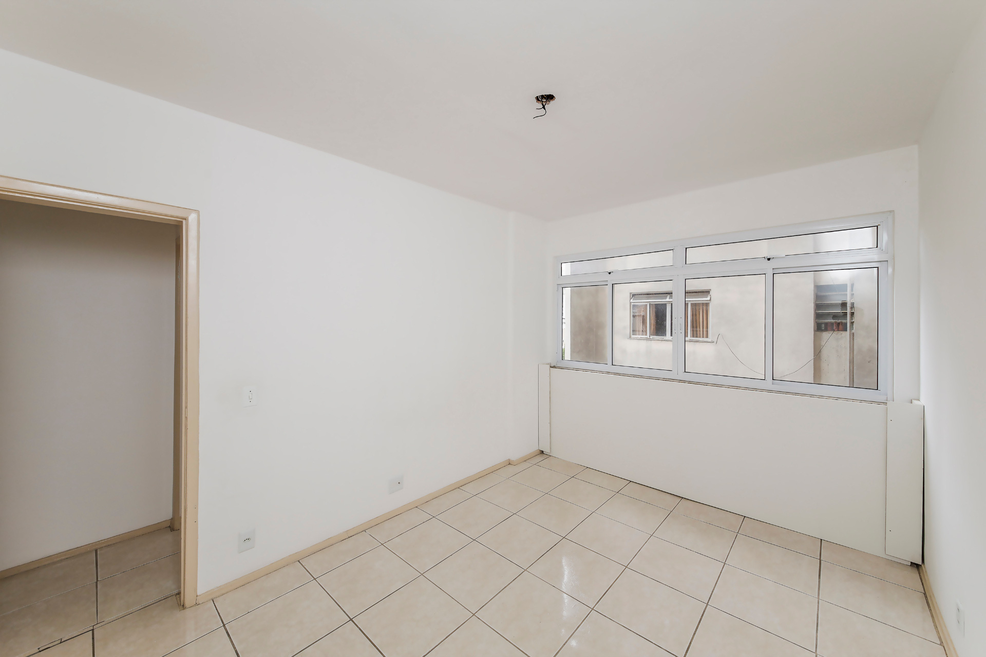Apartamento reformado e em rua plana no Centro para venda, foto 2