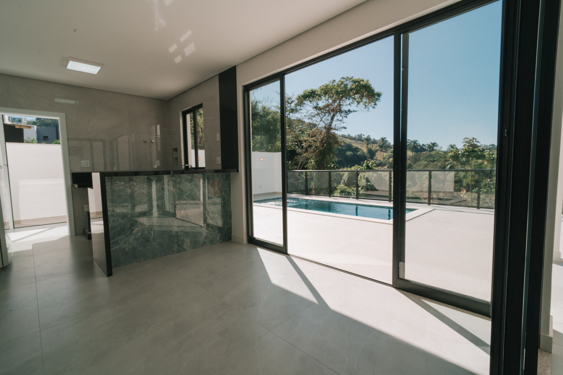 Casa moderna com 4 suítes e piscina com vista para venda, foto 3