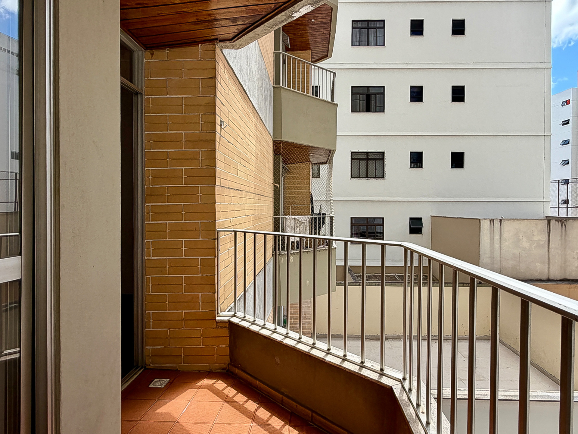 Quarto e sala prático e bem localizado para venda, foto 4