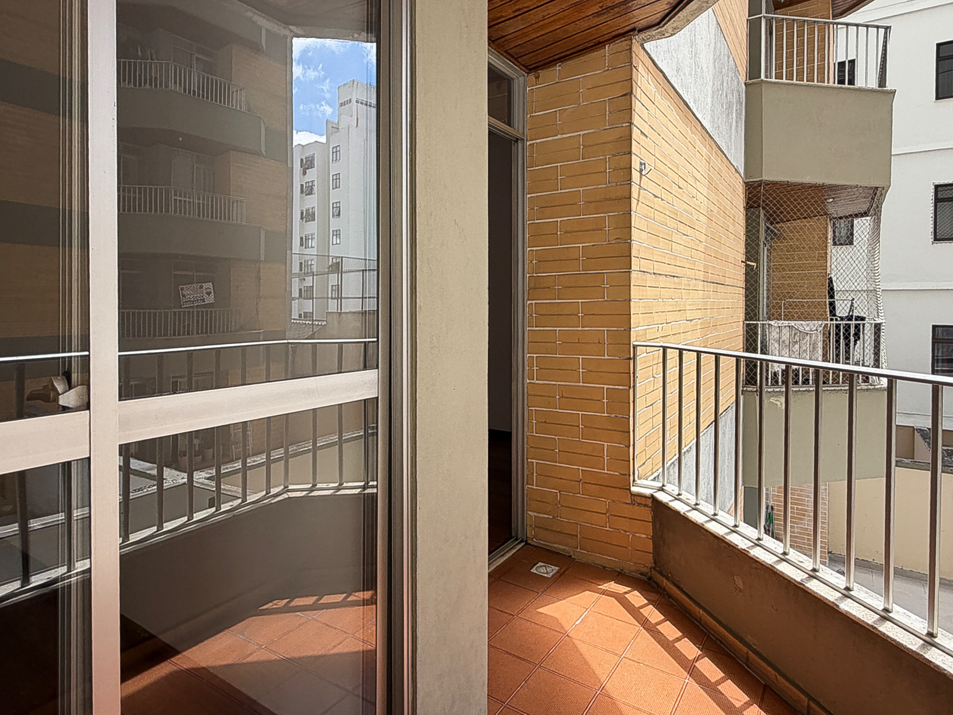 Quarto e sala prático e bem localizado para venda, foto 3